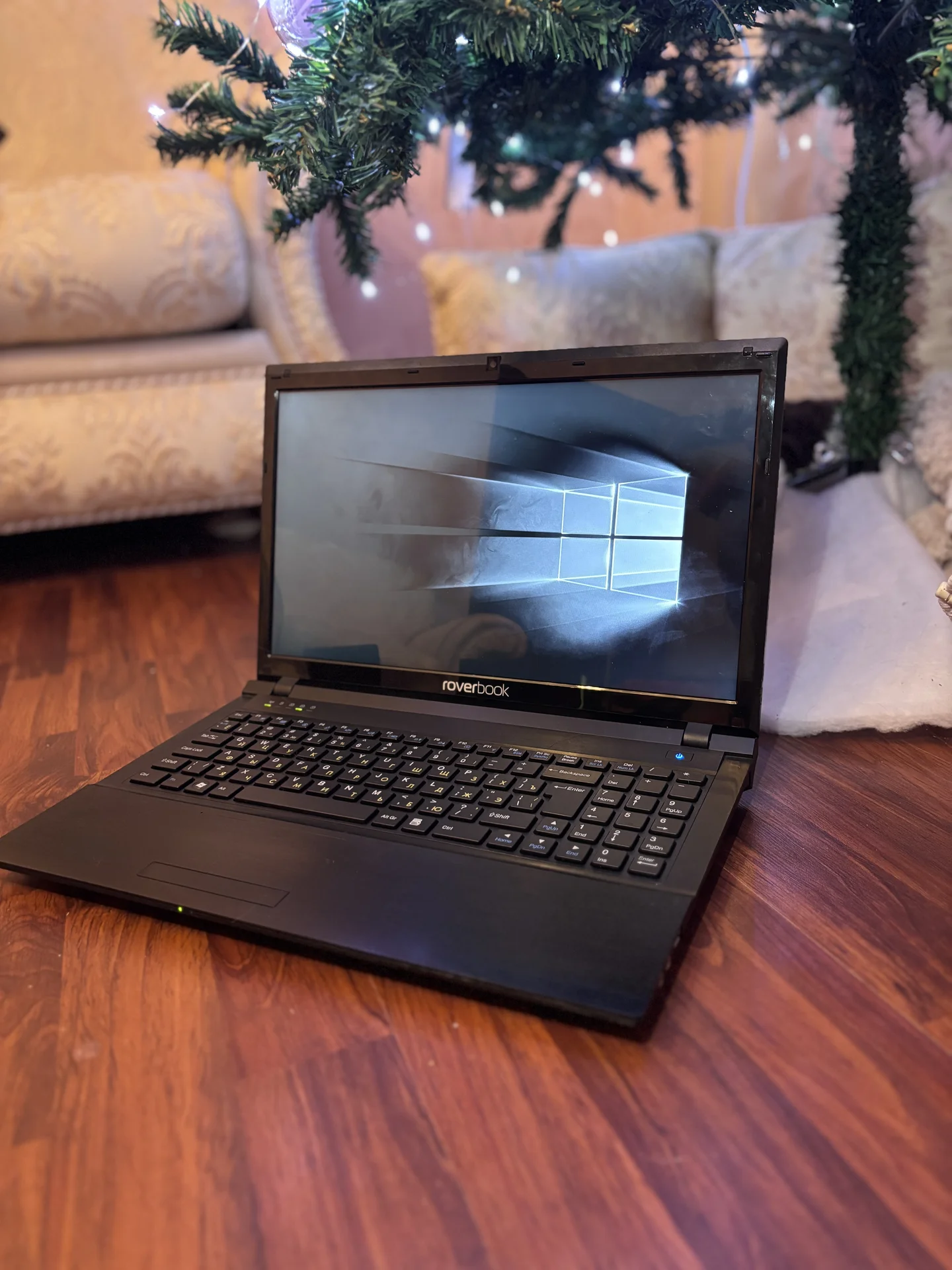 15.6 HD Ноутбук RoverBook Steel N607 Pro - миниатюра 2