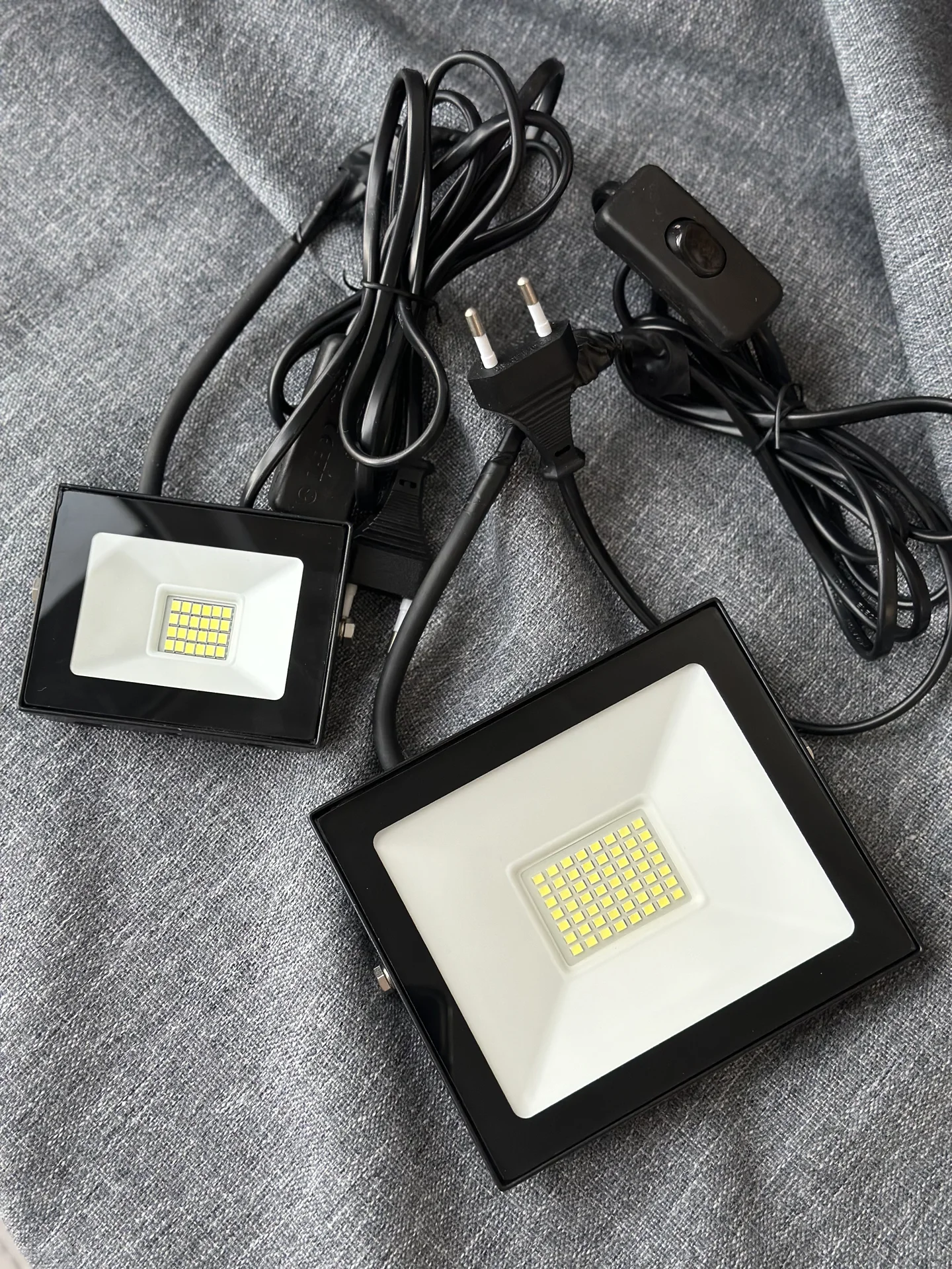 Светодиодный прожектор 50w / 20w - миниатюра 2