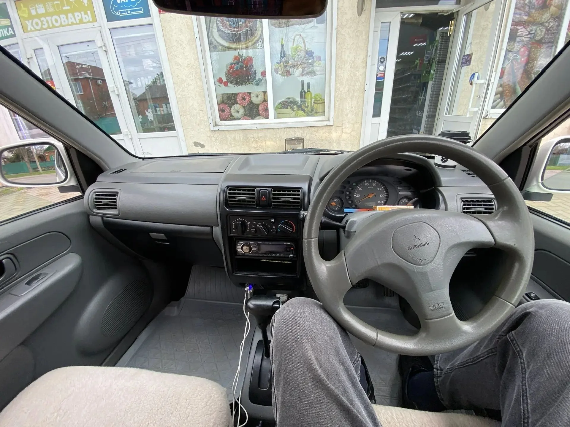 Mitsubishi minica - миниатюра 3