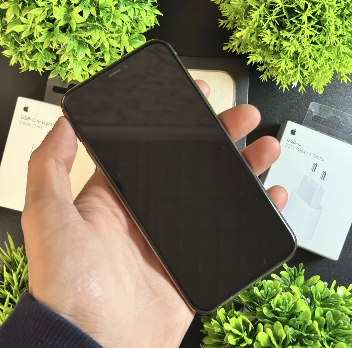 iPhone 11 Pro 64gb - миниатюра 2