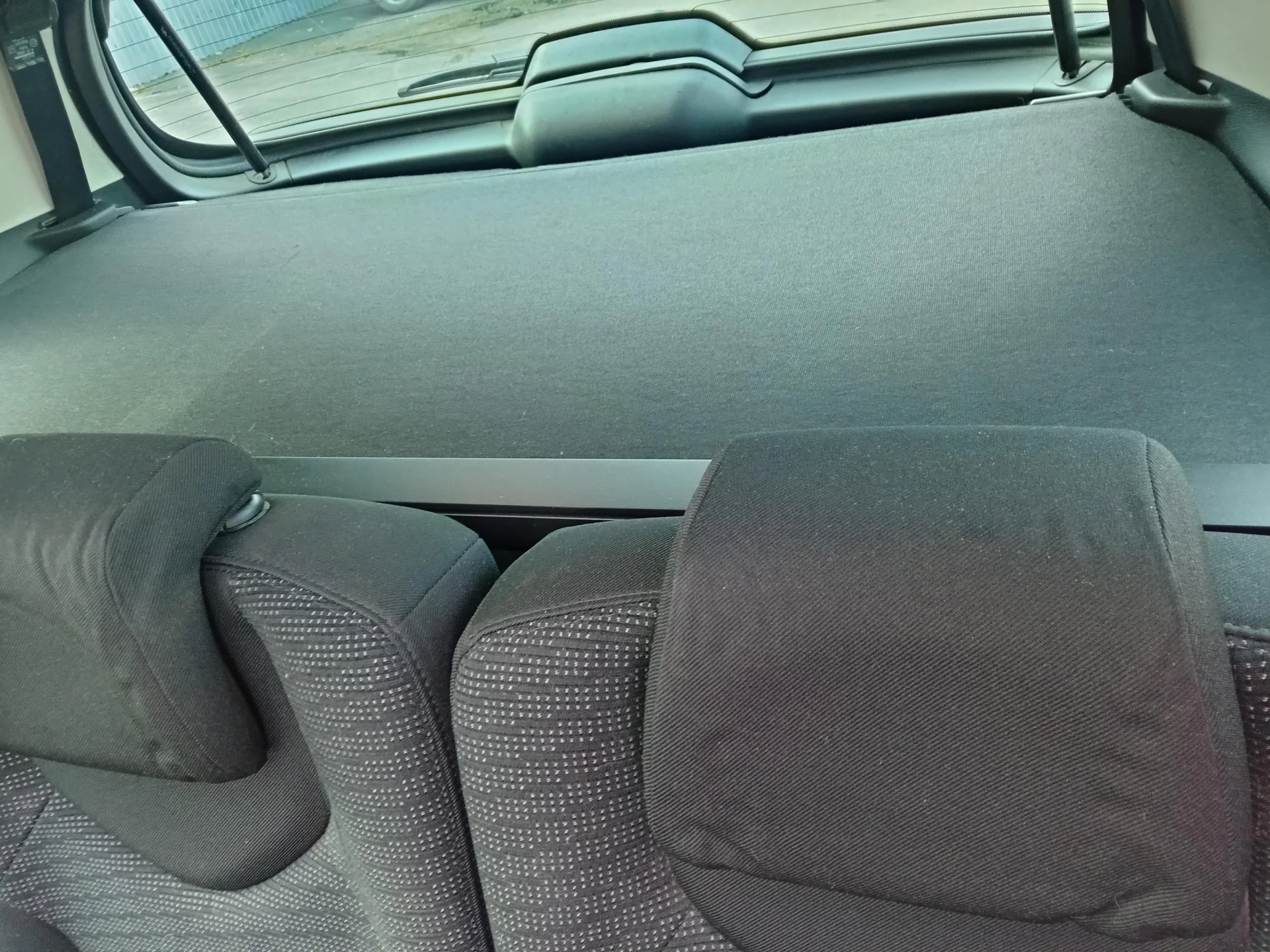 Peugeot 308sw 2010  •  Универсал 5 дв. I  •  120 л.с. (1.6 MT) - миниатюра 8