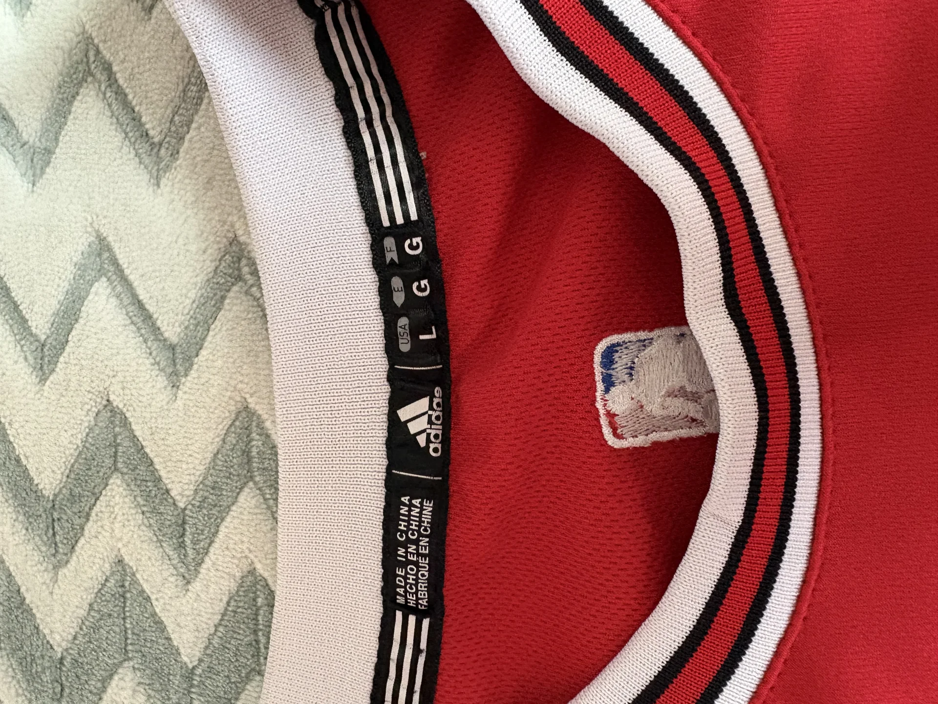 Майка adidas баскетбольная унисекс - миниатюра 3