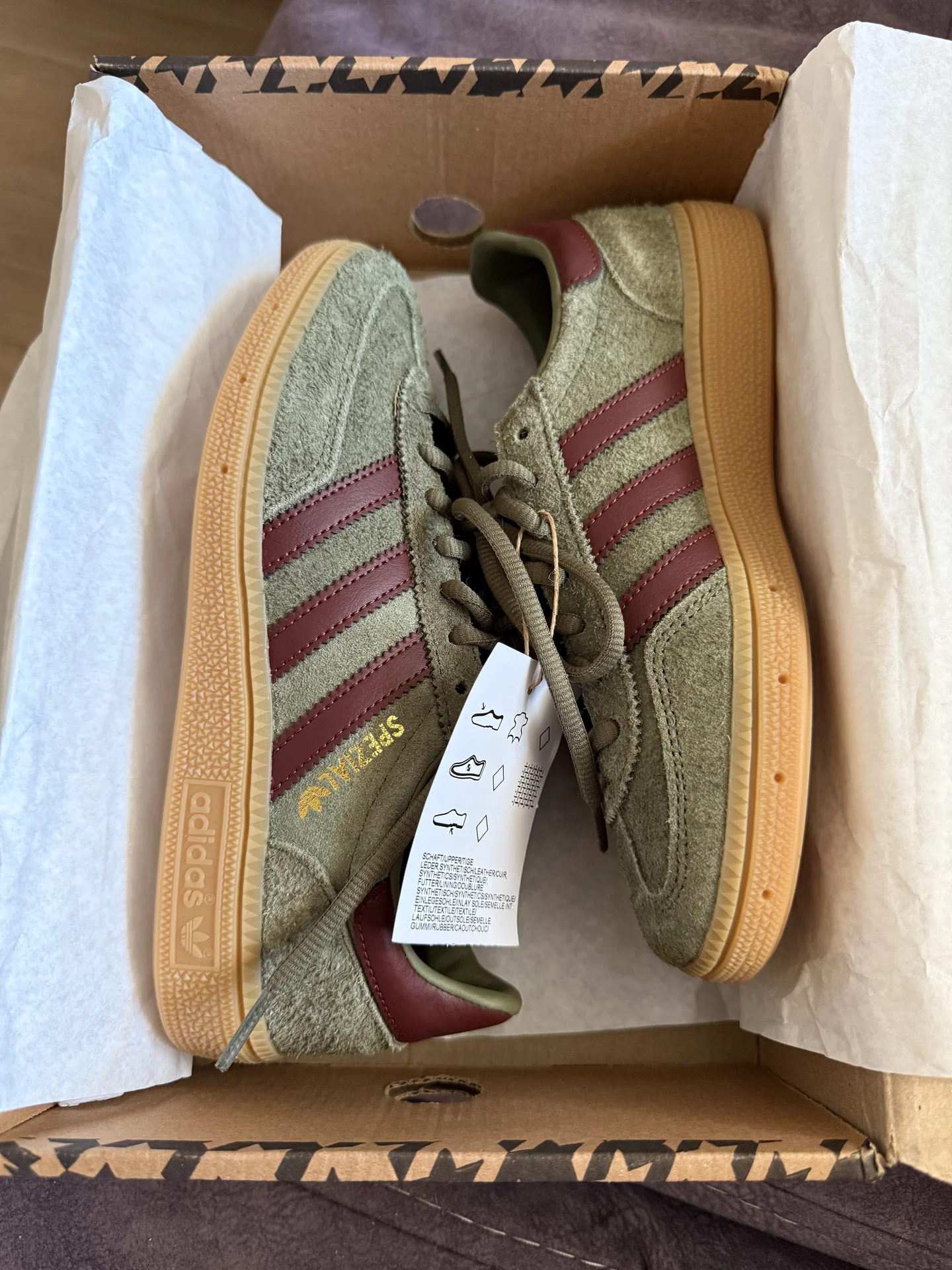 Новые оригинальные кроссовки Adidas spezial - изображение 1