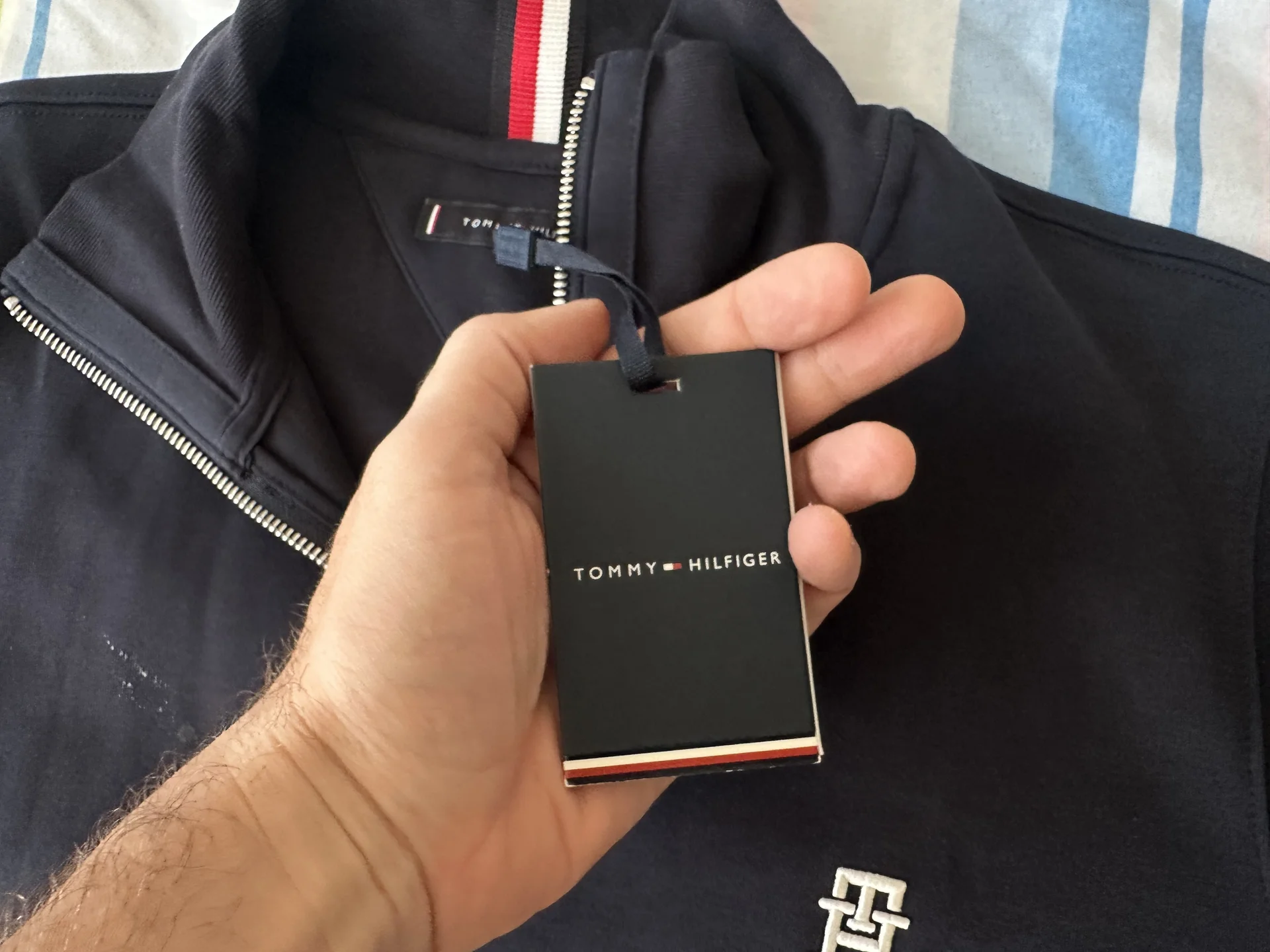 Свитшот кофта лонгслив Tommy Hilfiger оригинал - миниатюра 4