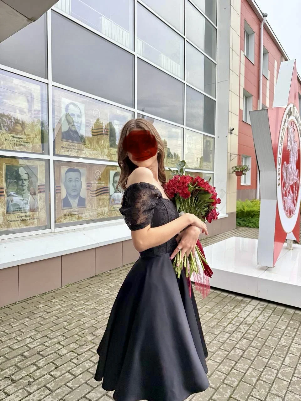 Платье выпускное - миниатюра 2