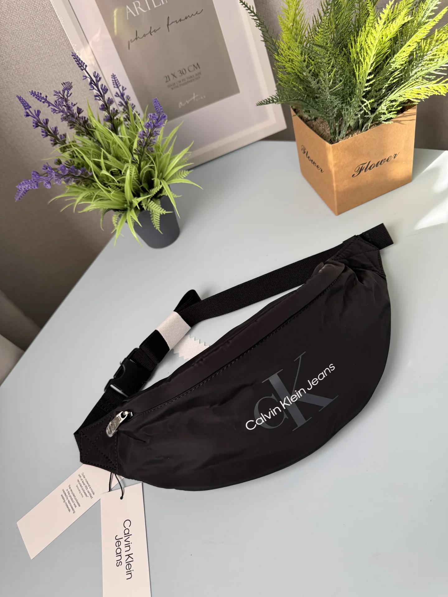 Сумка поясная Calvin Klein - изображение 1