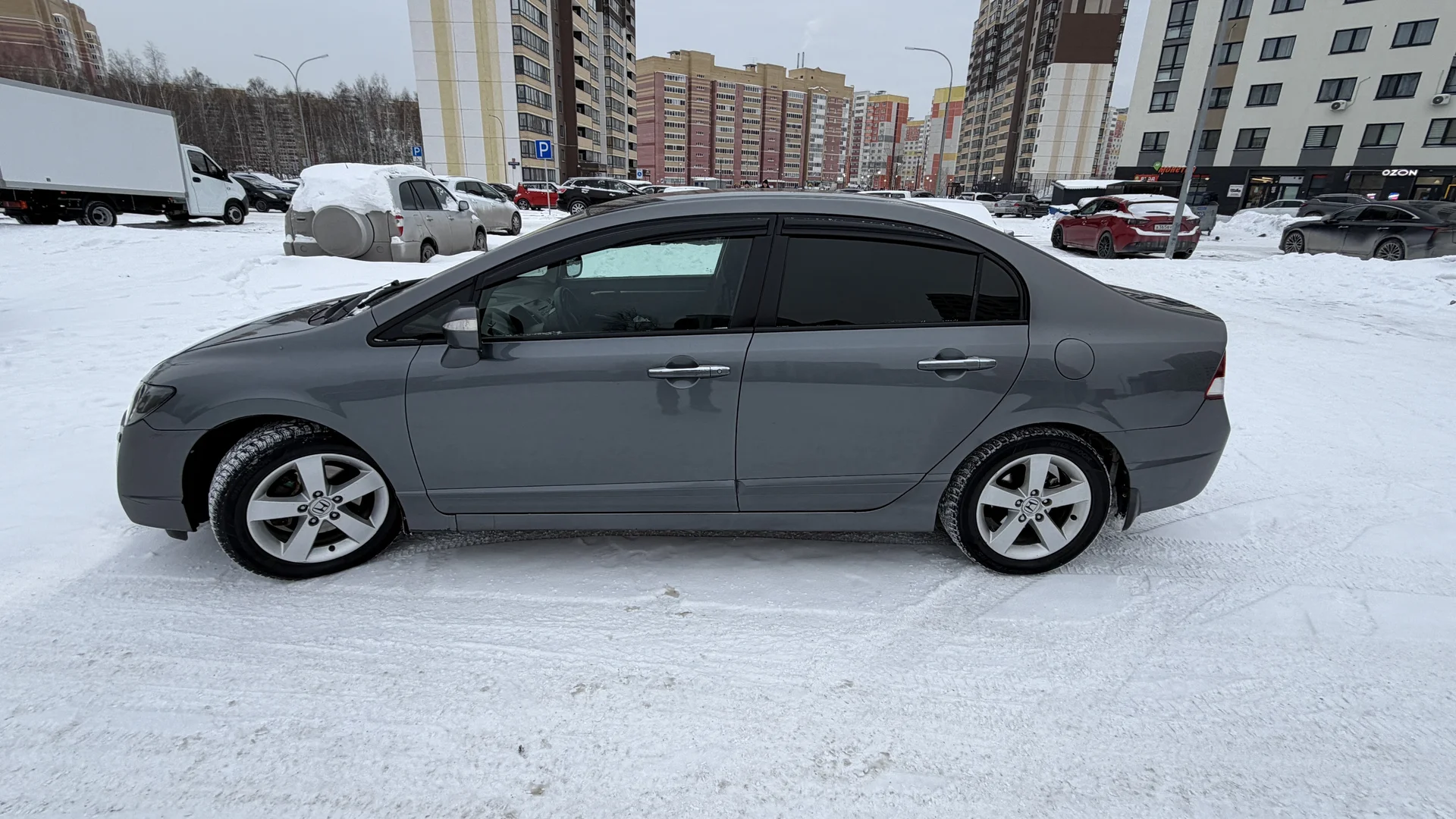 Honda Civic 4D - миниатюра 2