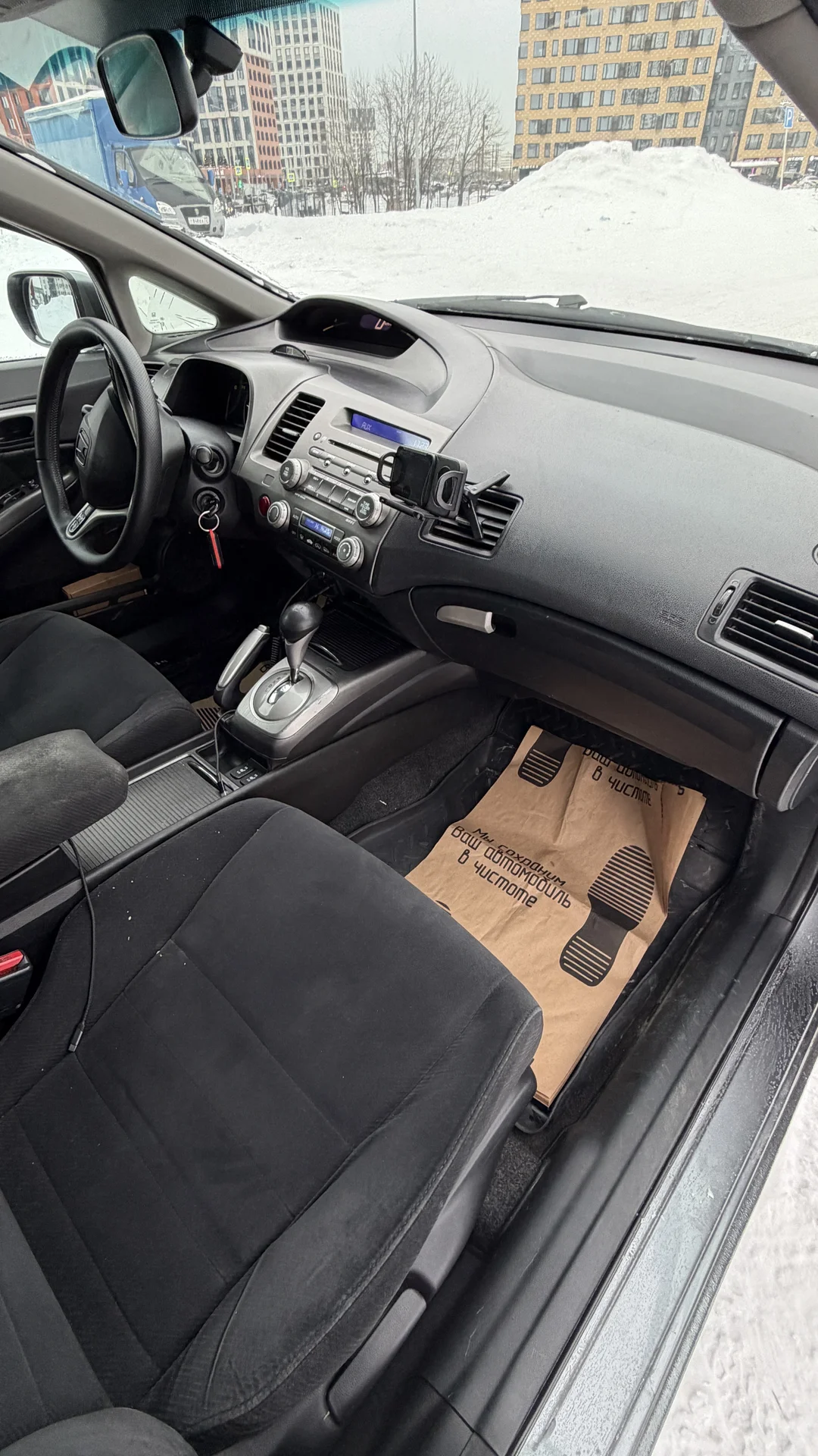 Honda Civic 4D - миниатюра 7