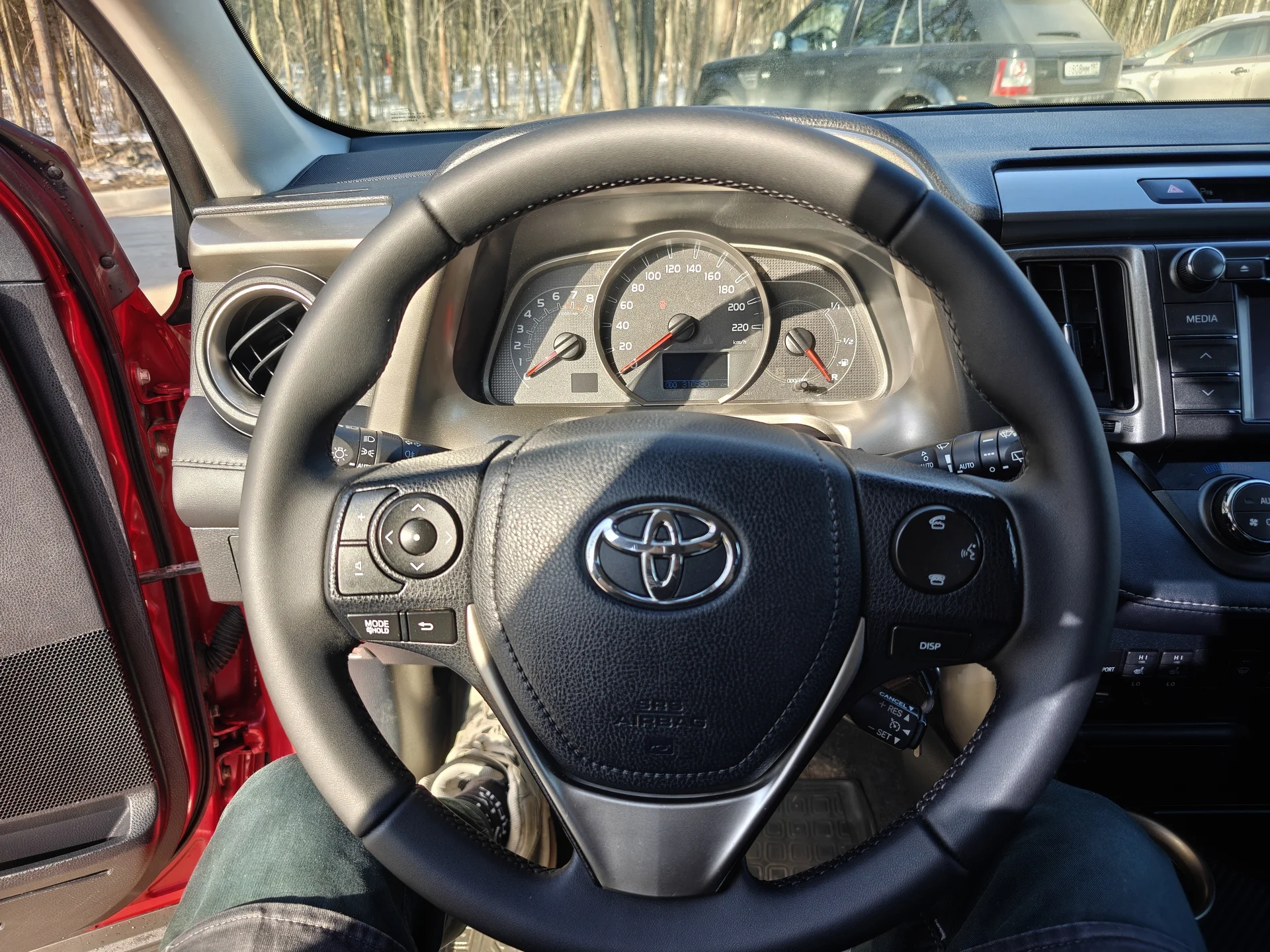 Toyota Rav 4 (2013) - миниатюра 7