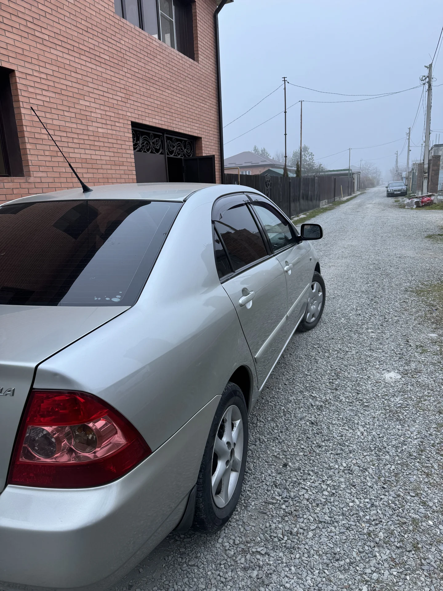 Toyota Corolla 1.6 MT, 2005 - миниатюра 6