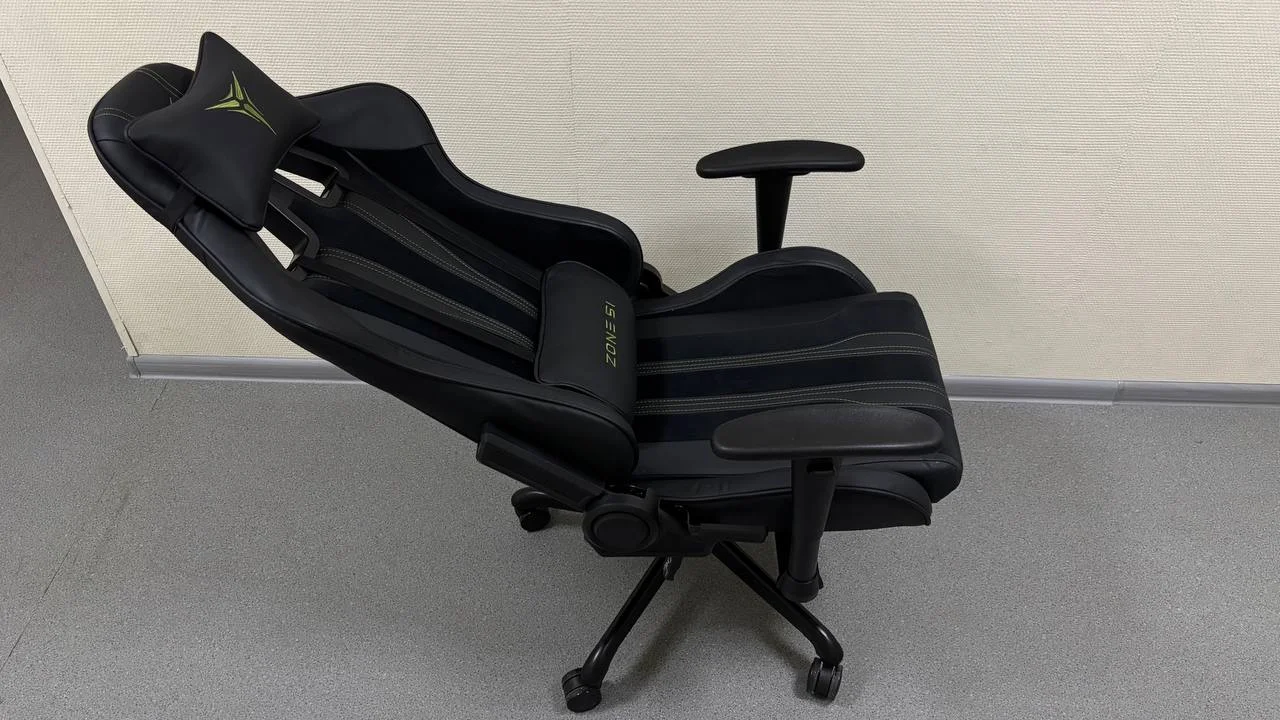 Кресло компьютерное Zone 51 Gravity Black - миниатюра 4