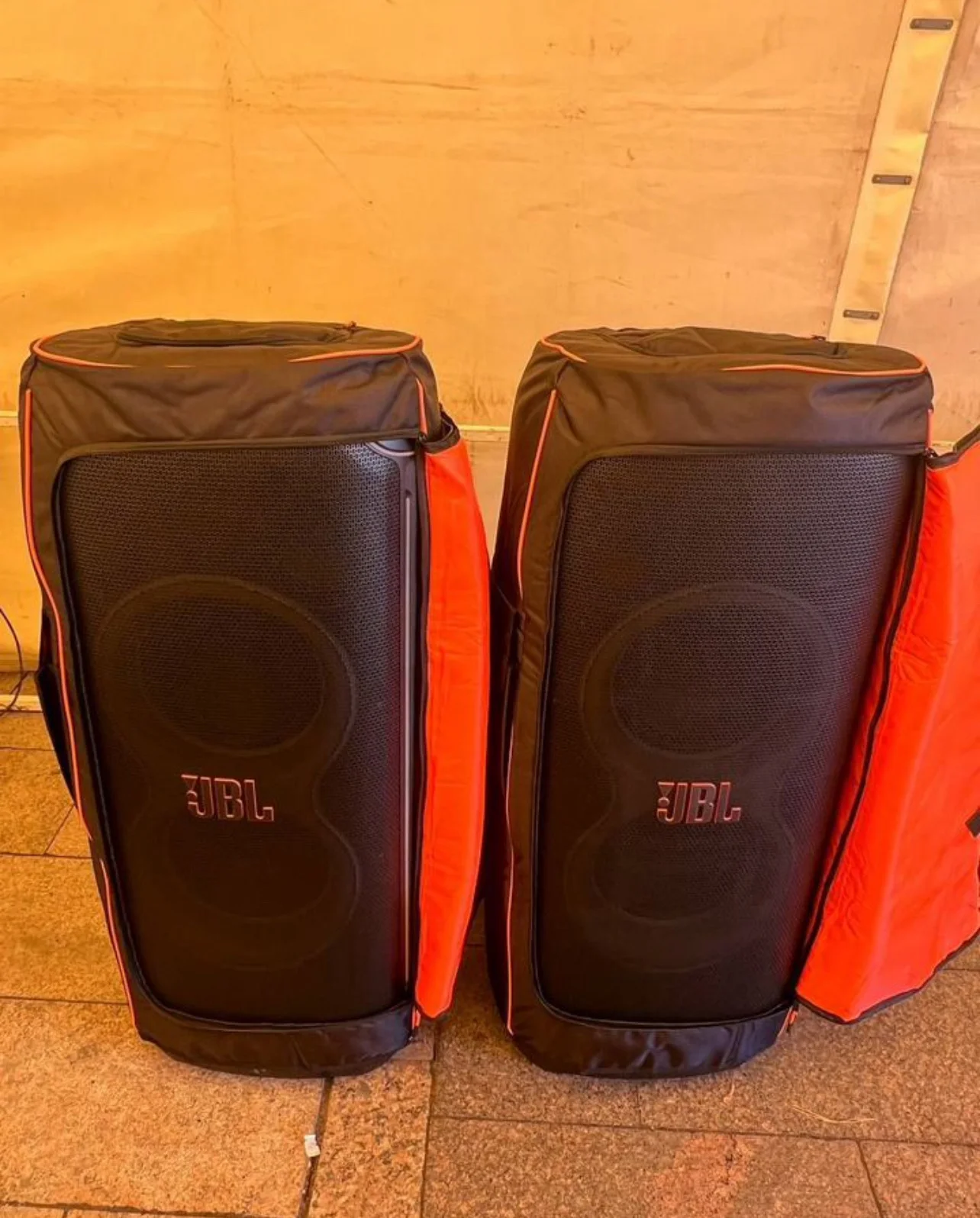 Прокат аудиосистемы JBL PartyBox Ultimate - миниатюра 2