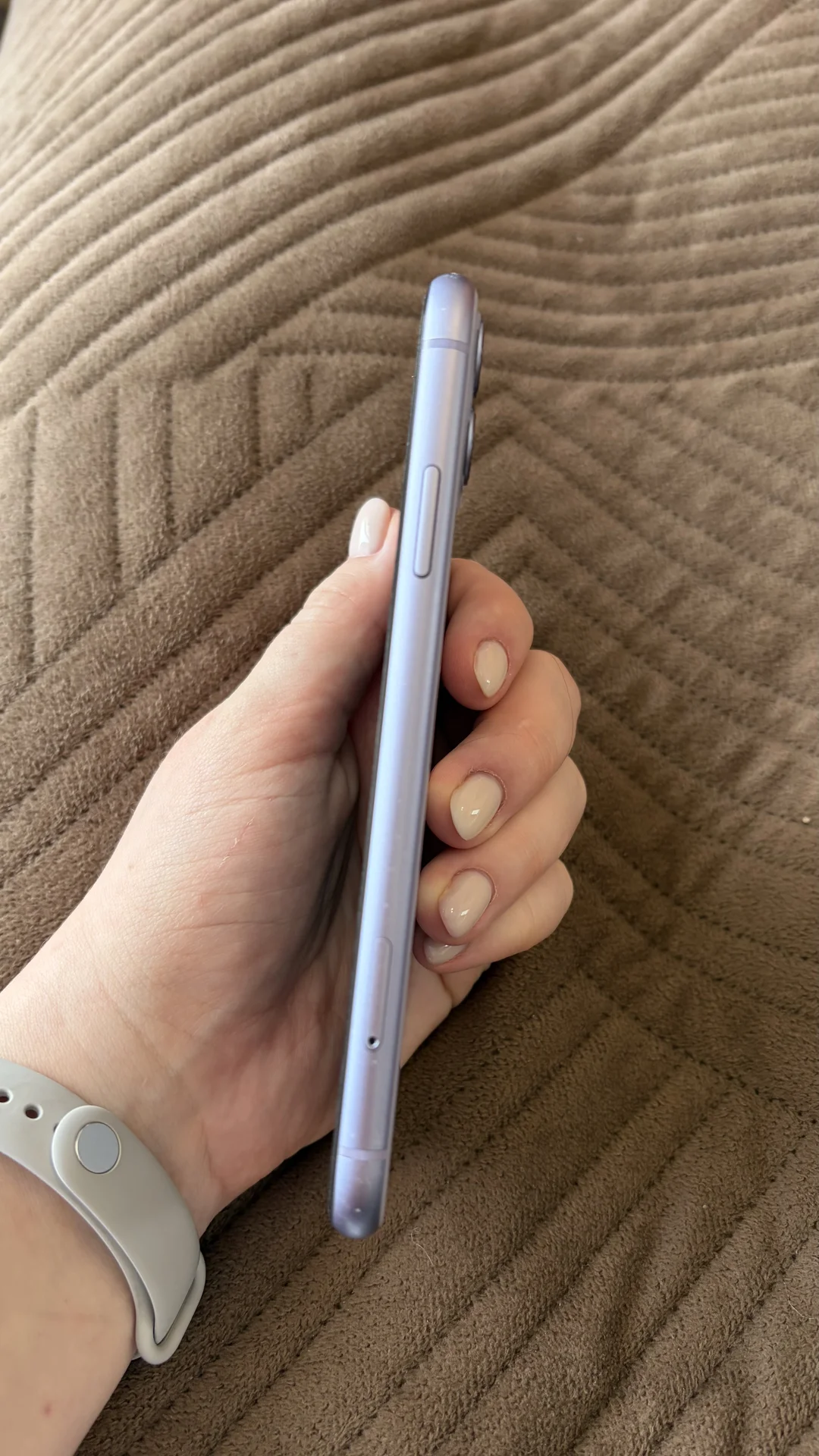 iPhone 11, 128 ГБ, 1 SIM - миниатюра 2