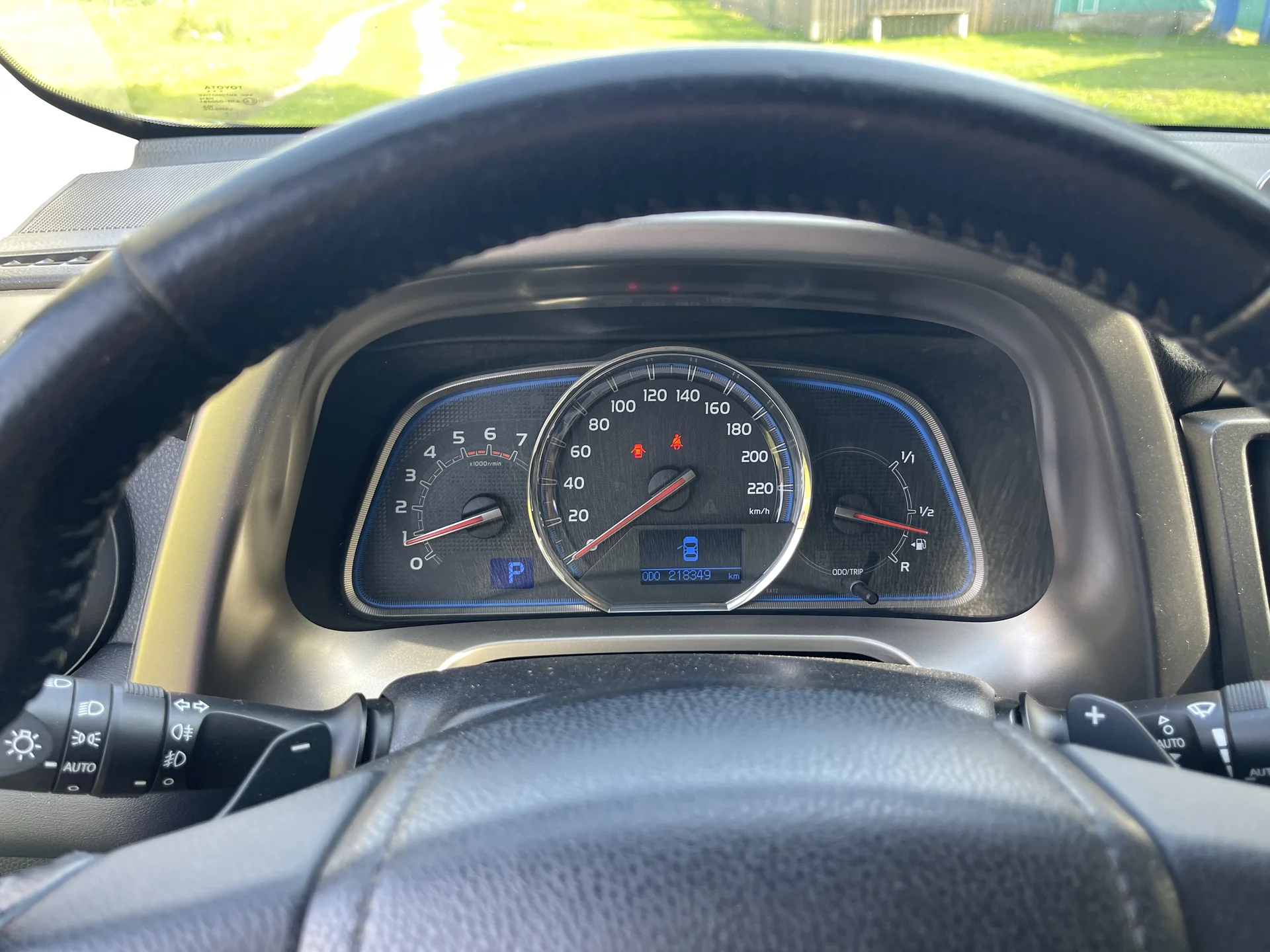 Toyota rav4 - миниатюра 4