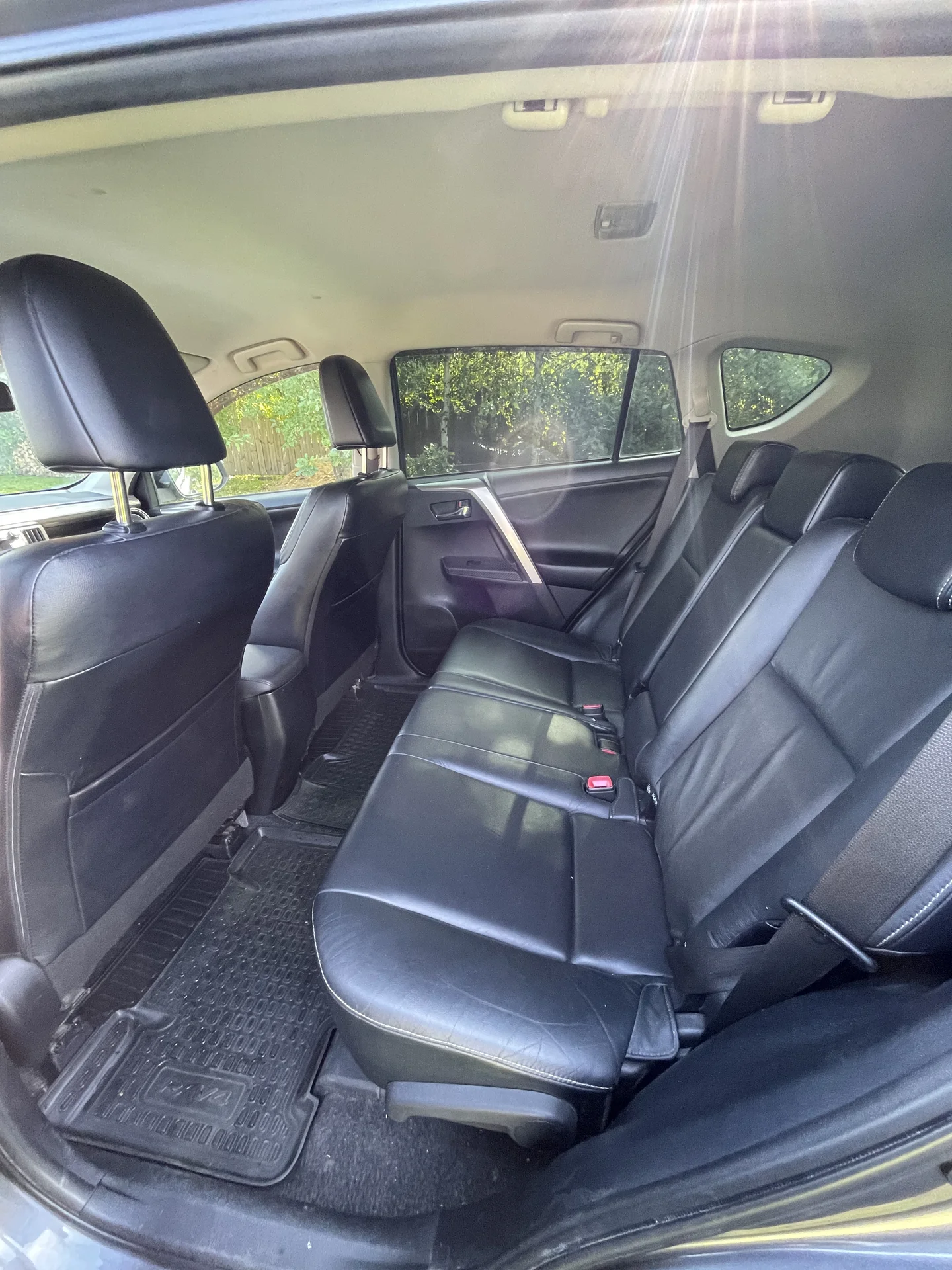 Toyota rav4 - миниатюра 5