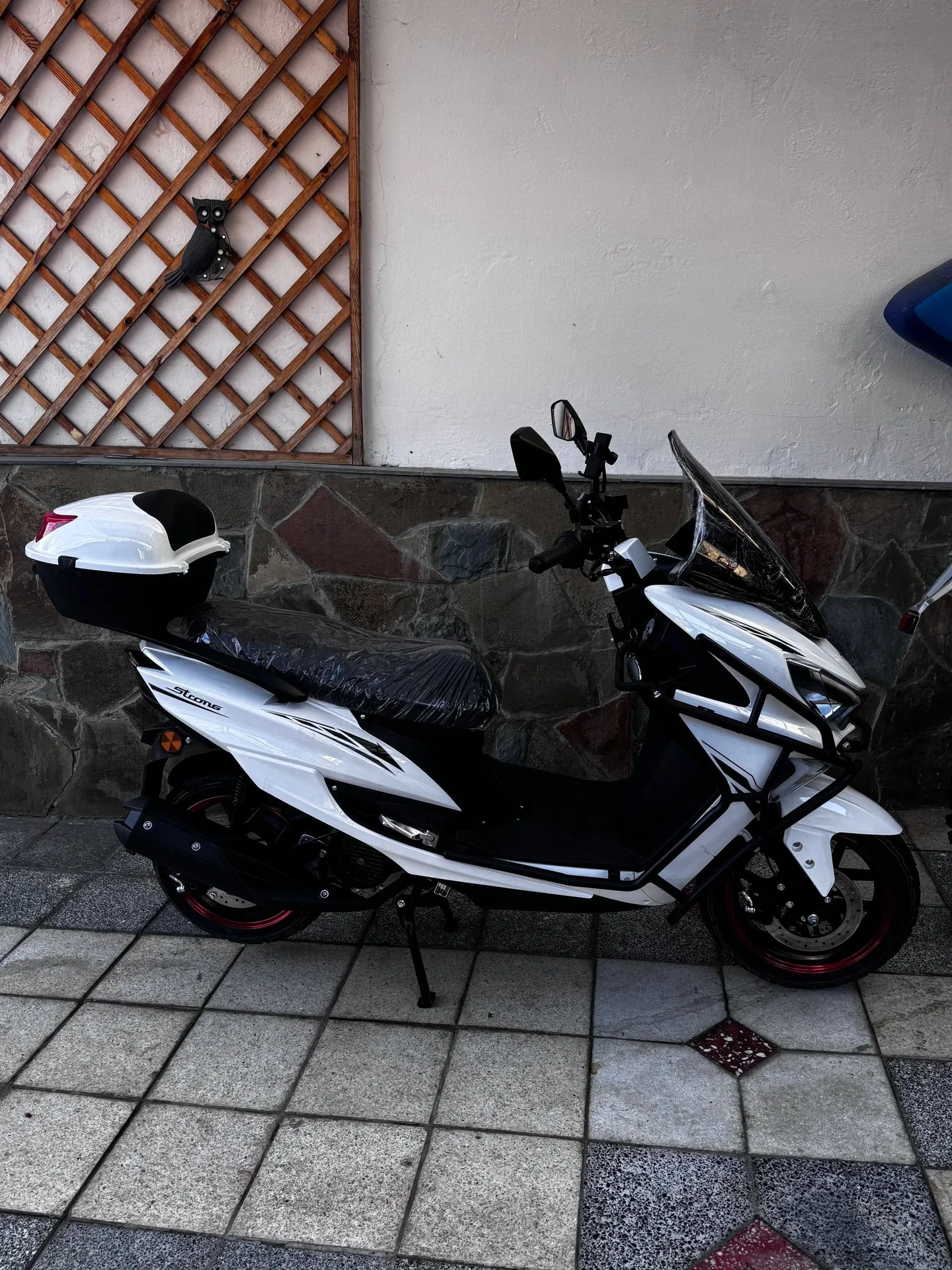 Скутер 150 куб Sonlink Racer Strong - миниатюра 3