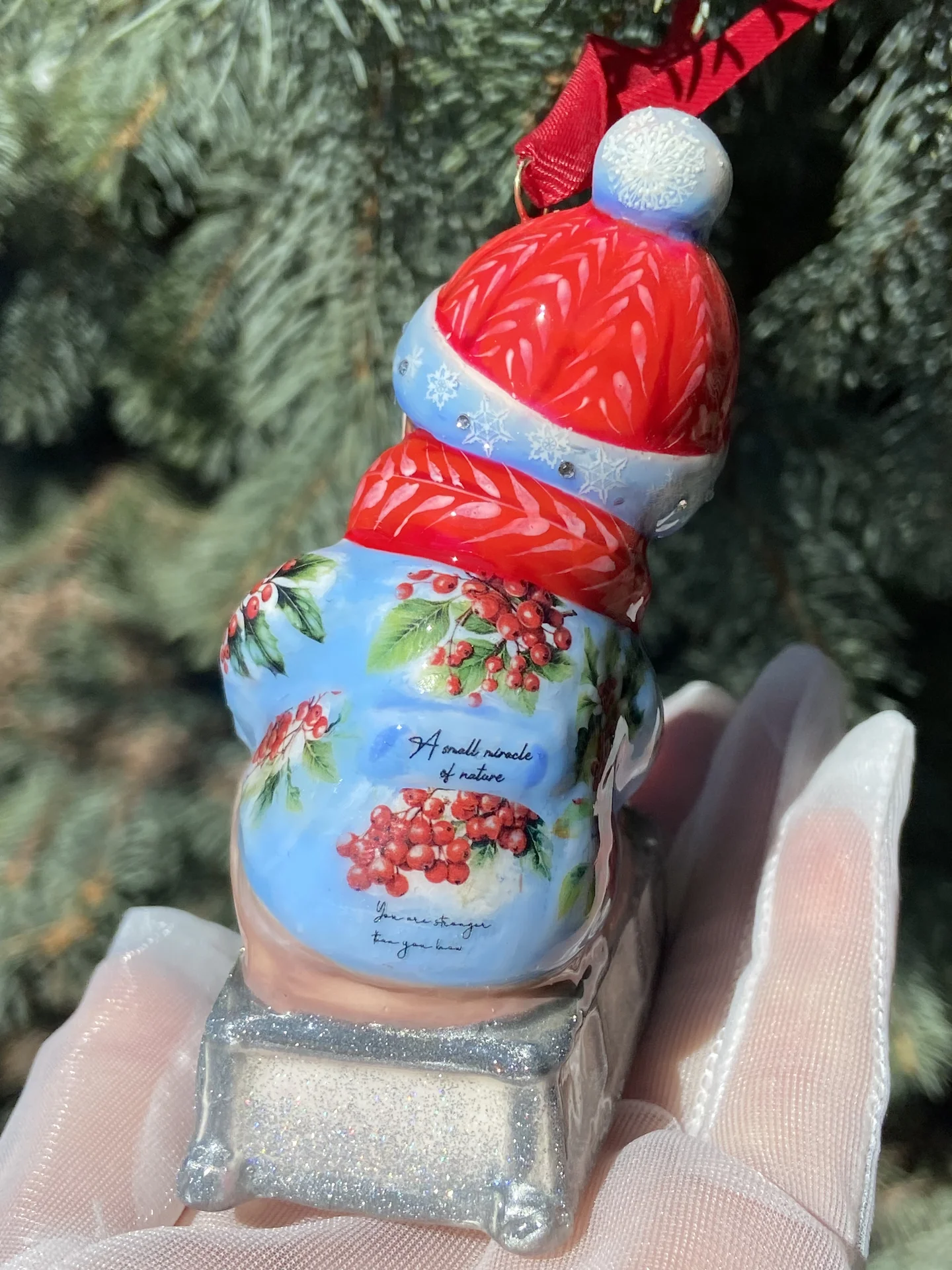 Елочная игрушка ,, Мальчик на санках ,, - миниатюра 4