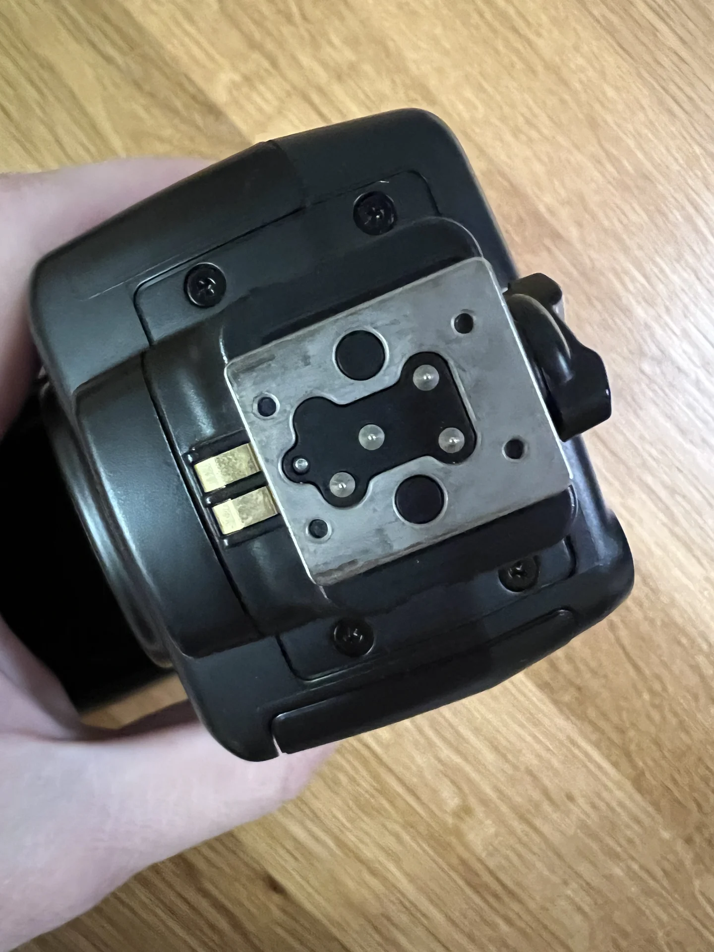 На камерная вспышка NIKON SB-700 - миниатюра 7