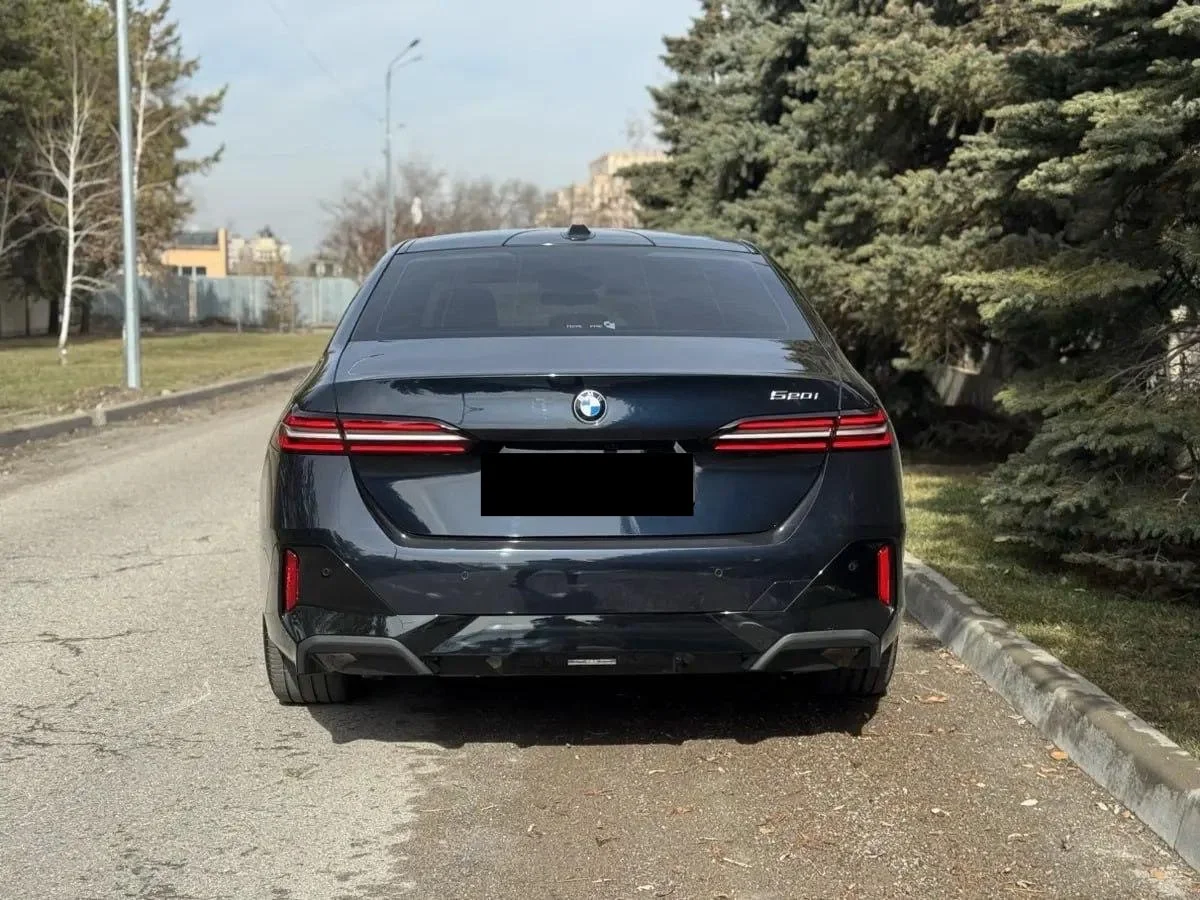 BMW 520i G60 - миниатюра 5