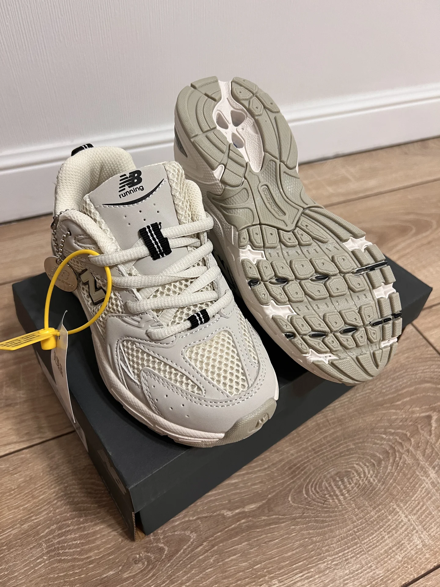 Кроссовки new balance детские - миниатюра 3