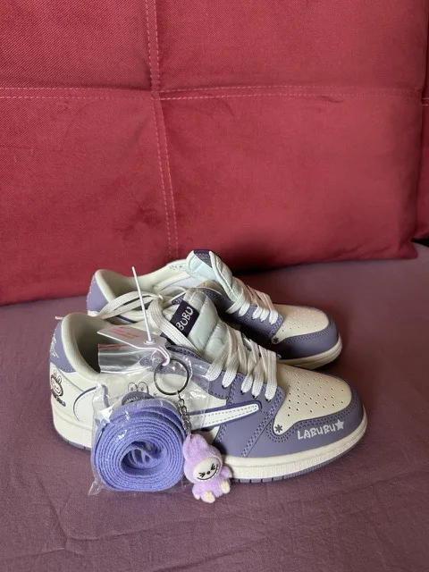 Кроссовки Nike air jordan x Labubu женские