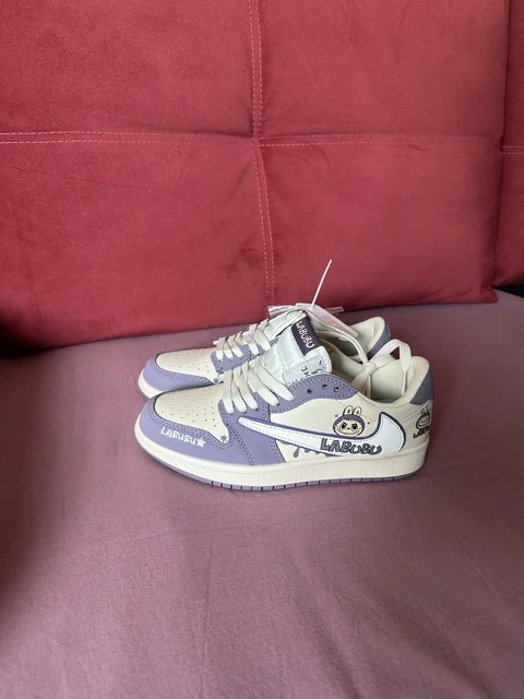Кроссовки Nike air jordan x Labubu женские - миниатюра 3