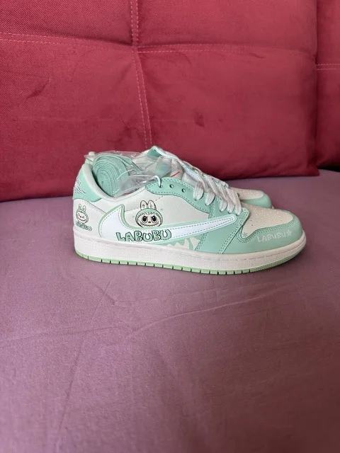 Кроссовки Nike air jordan x Labubu женские - миниатюра 5