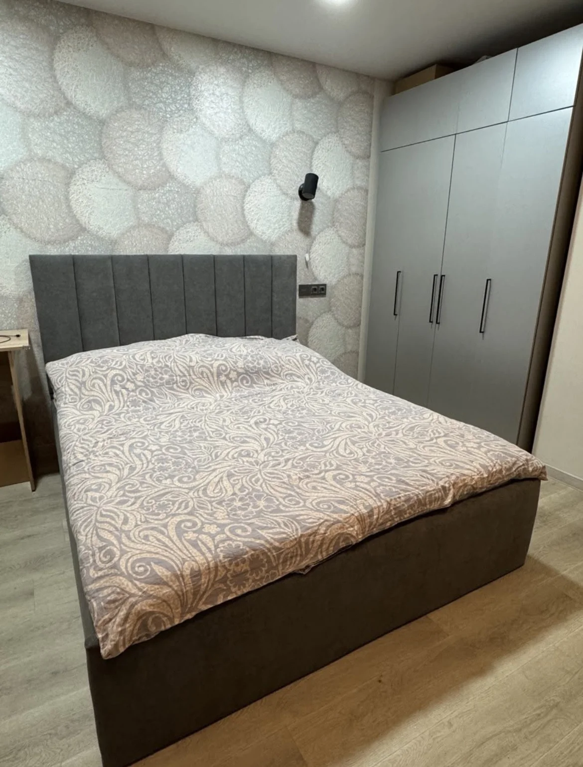 Кровать с мягким изголовьем 160/200 - миниатюра 3