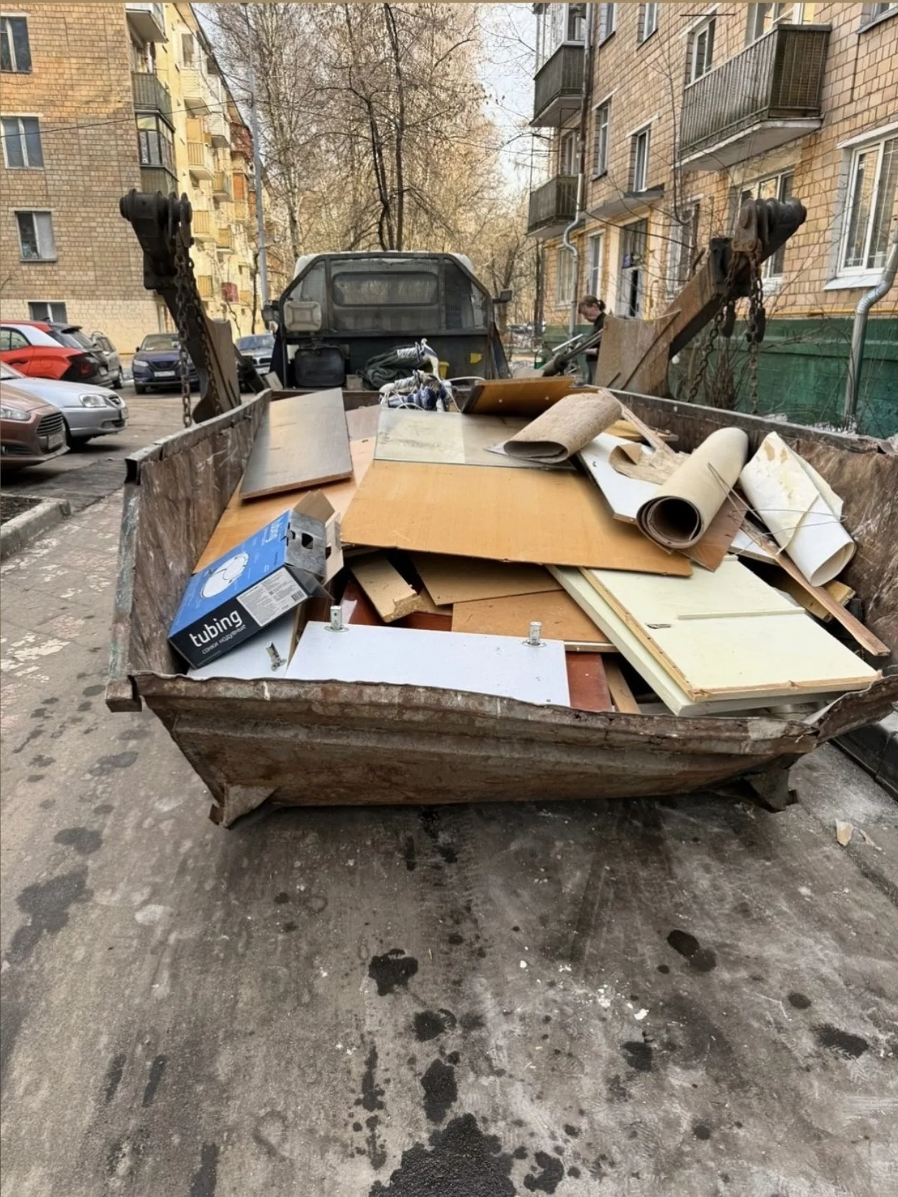 Вывоз мусора контейнером газелью самосвалом - изображение 1