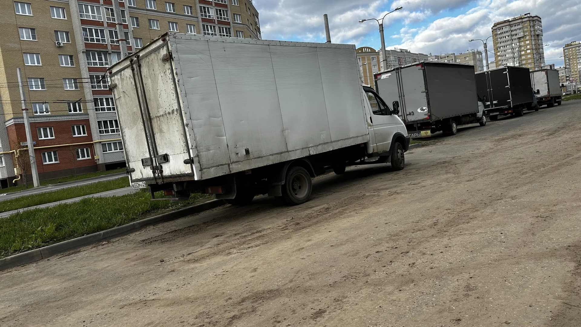 Вывоз мусора контейнером газелью самосвалом - миниатюра 8
