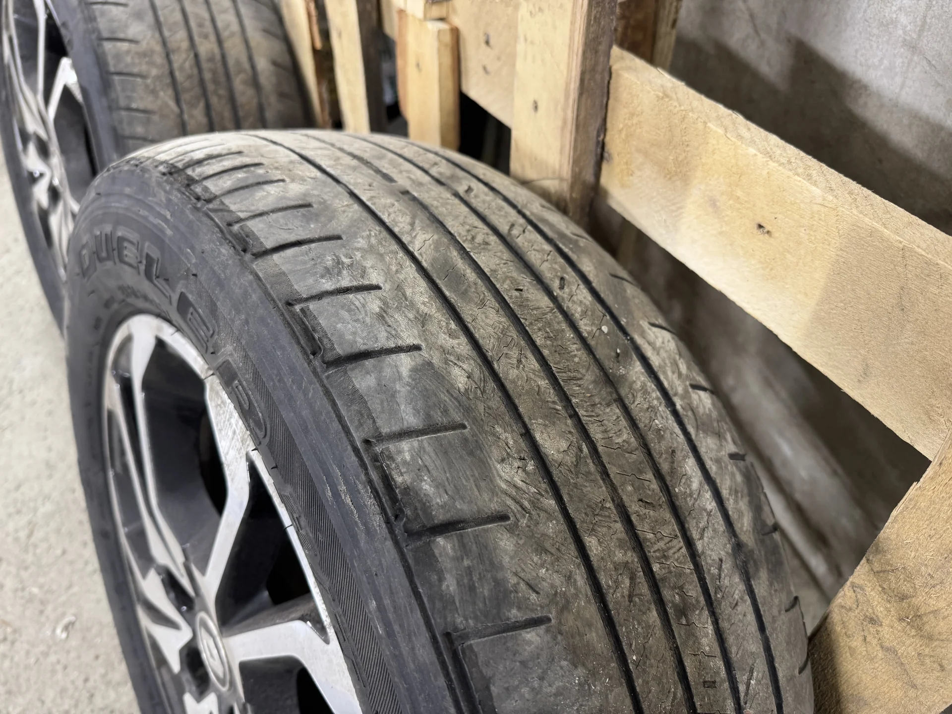 Летняя резина Bridgestone Dueler 215/60 R17 - миниатюра 6