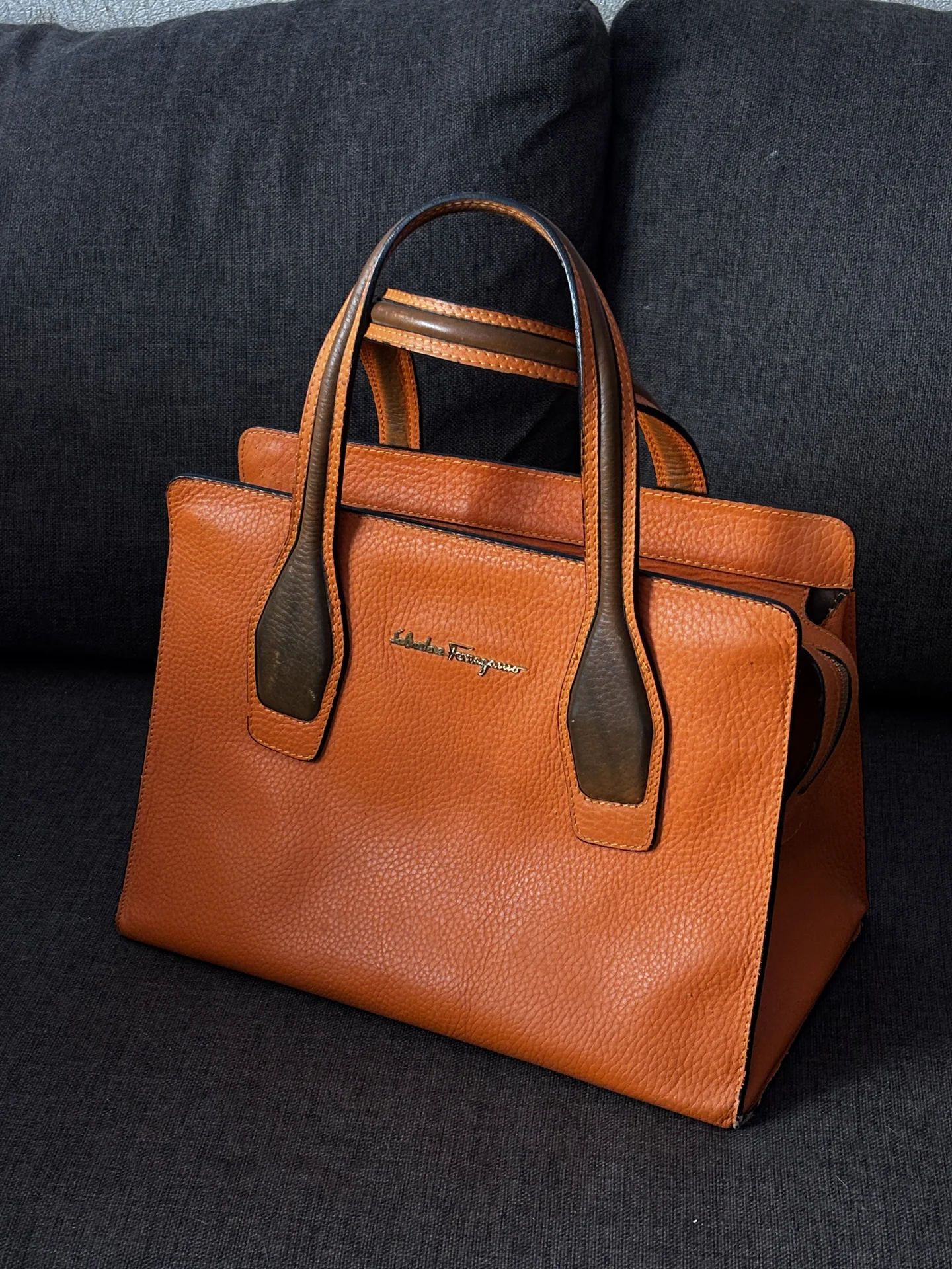 Кожанная сумка salvatore ferragamo, оригинал - изображение 1