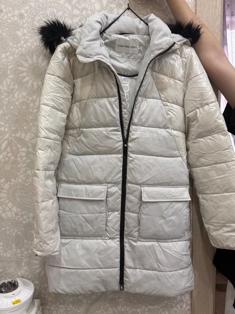 Пуховик Calvin Klein оригинальный на девочку - изображение 1