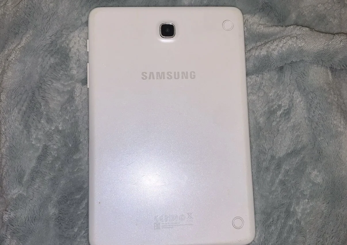 Планшет Samsung tab A - миниатюра 2