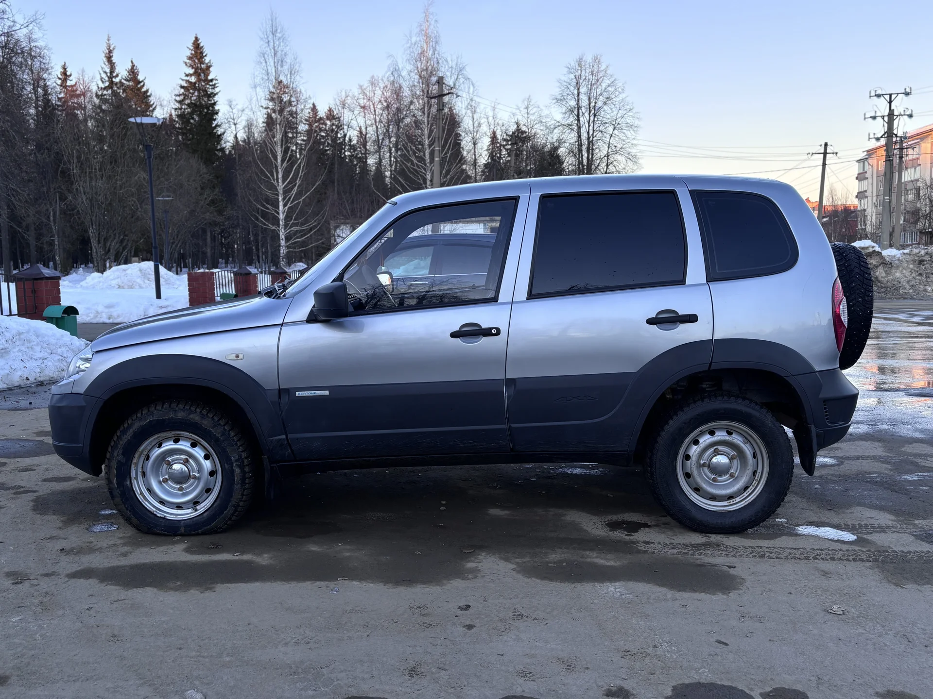 Продажа машины Chevrolet Niva 2014 года - миниатюра 2