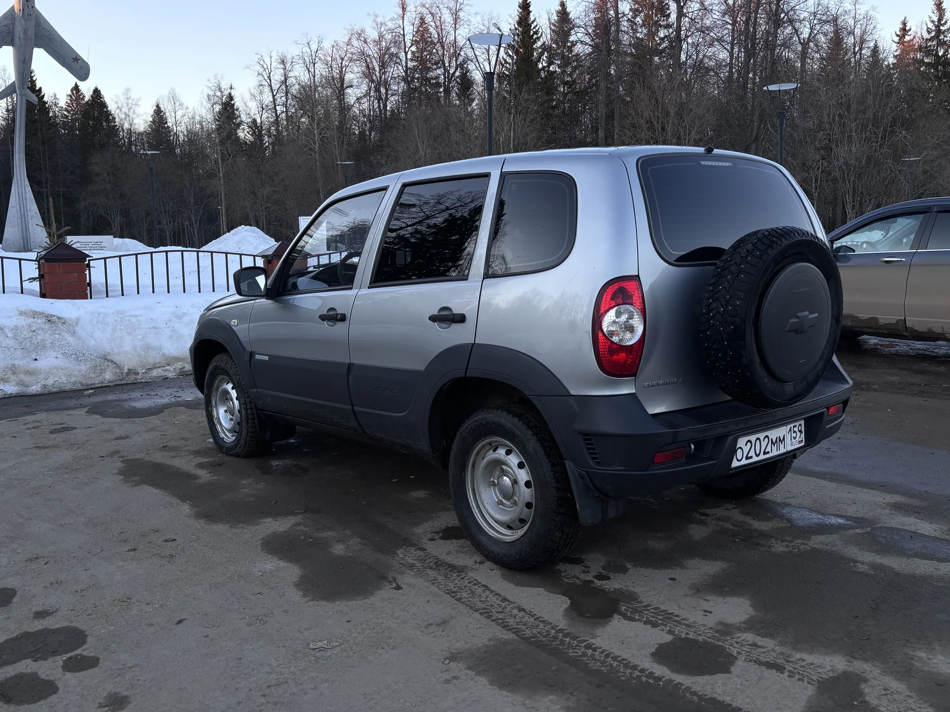 Продажа машины Chevrolet Niva 2014 года - миниатюра 3