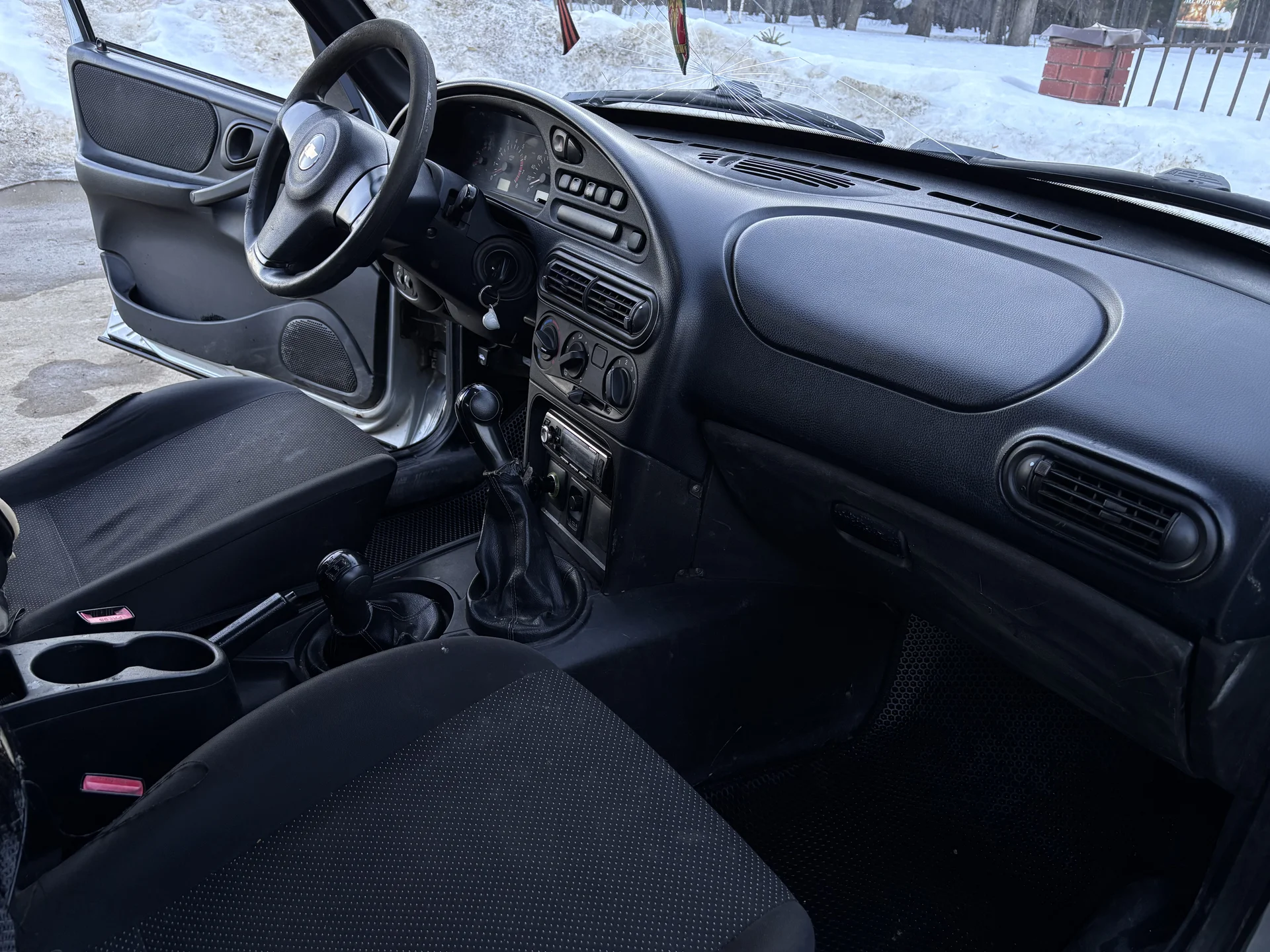 Продажа машины Chevrolet Niva 2014 года - миниатюра 7