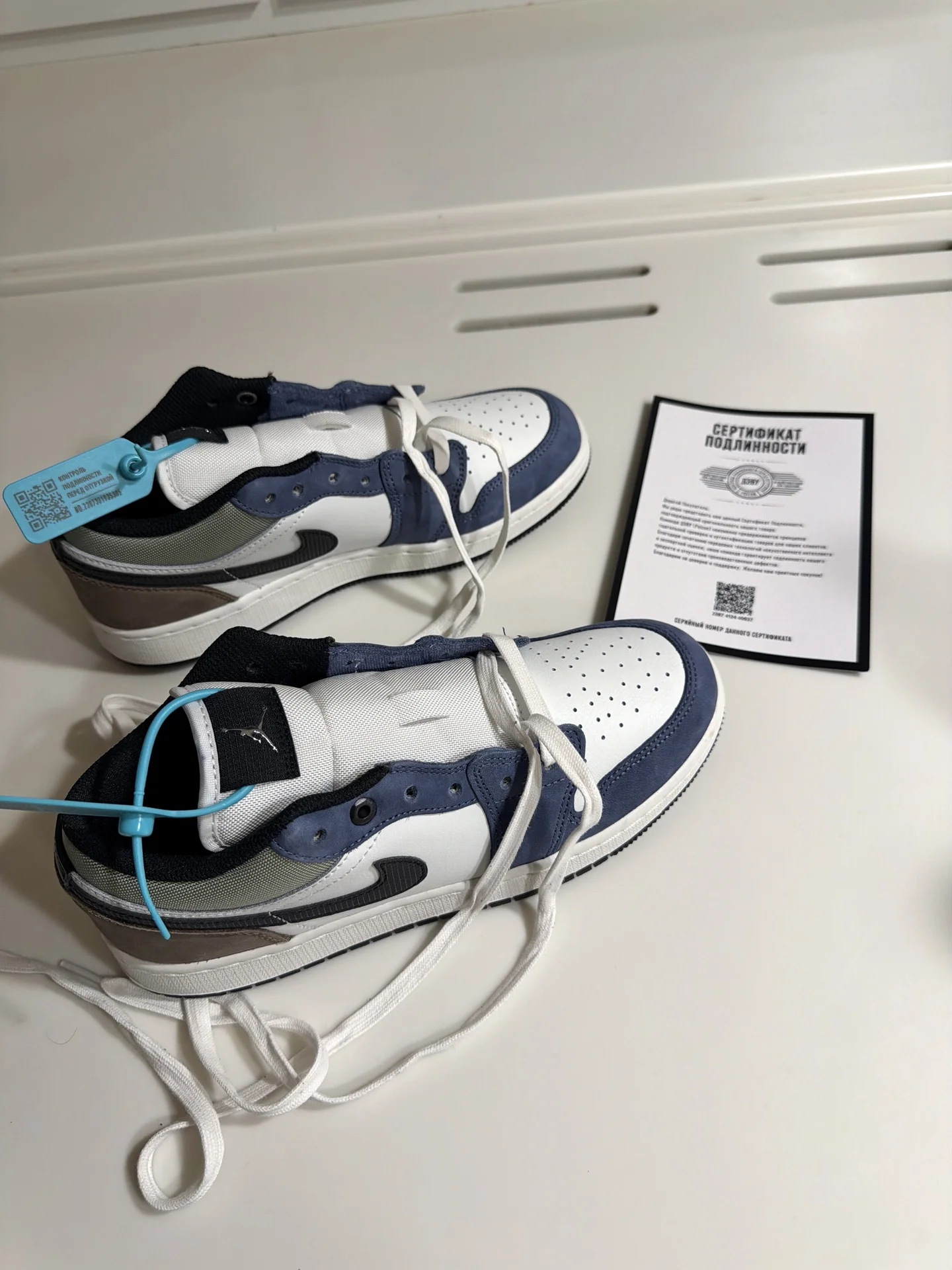 Jordan Air Jordan 1 38 - миниатюра 2