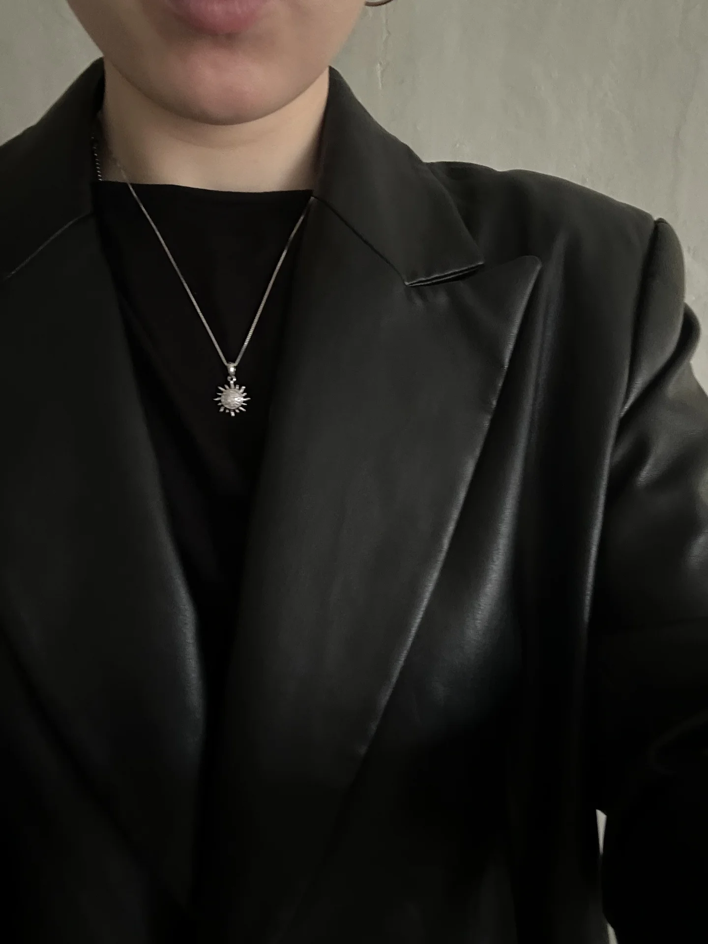 кожаный пиджак zara - миниатюра 4