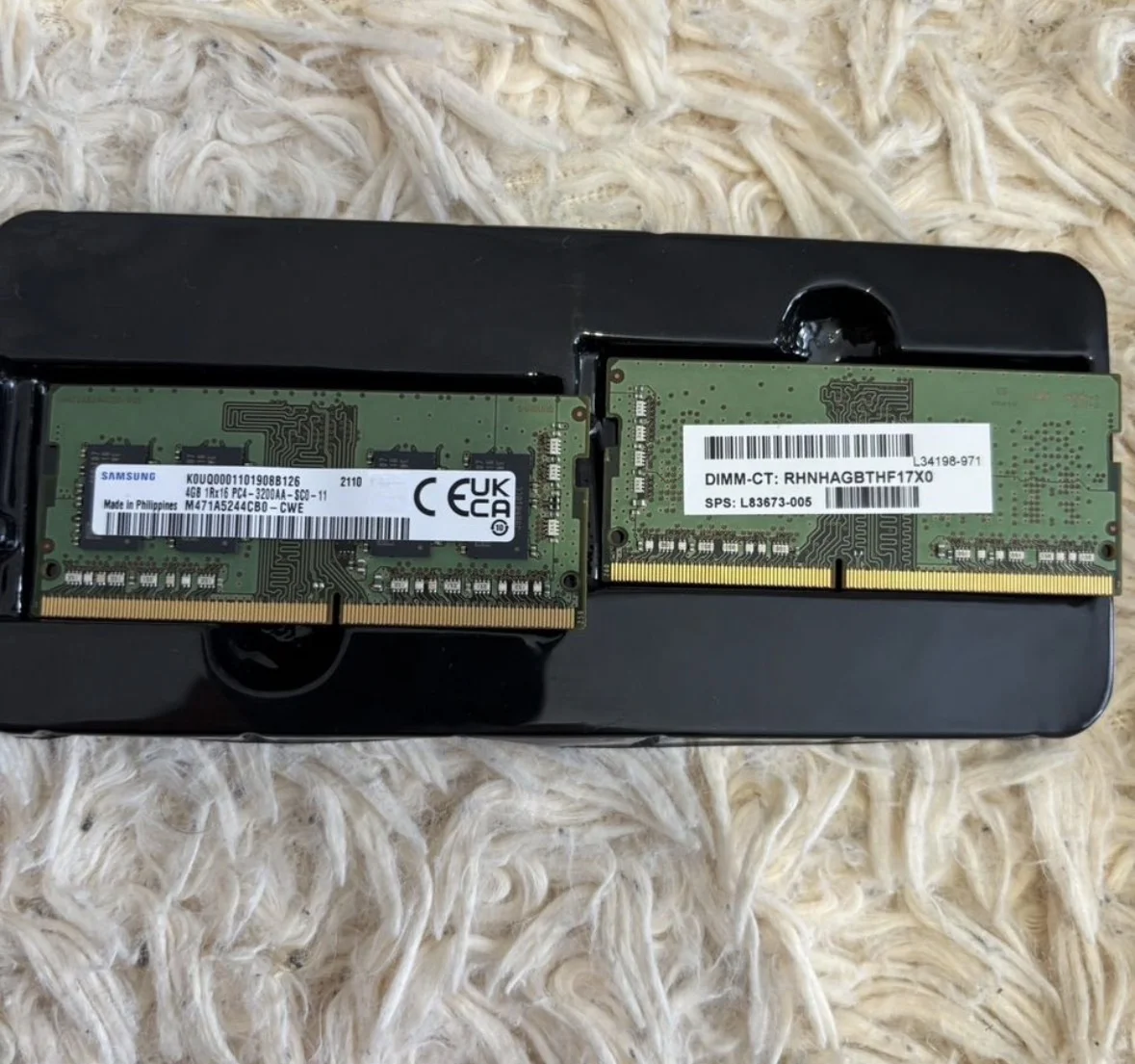 Озу samsung 4GB 1Rx16 PC4 - 3200AA - SCO - 11 - миниатюра 2