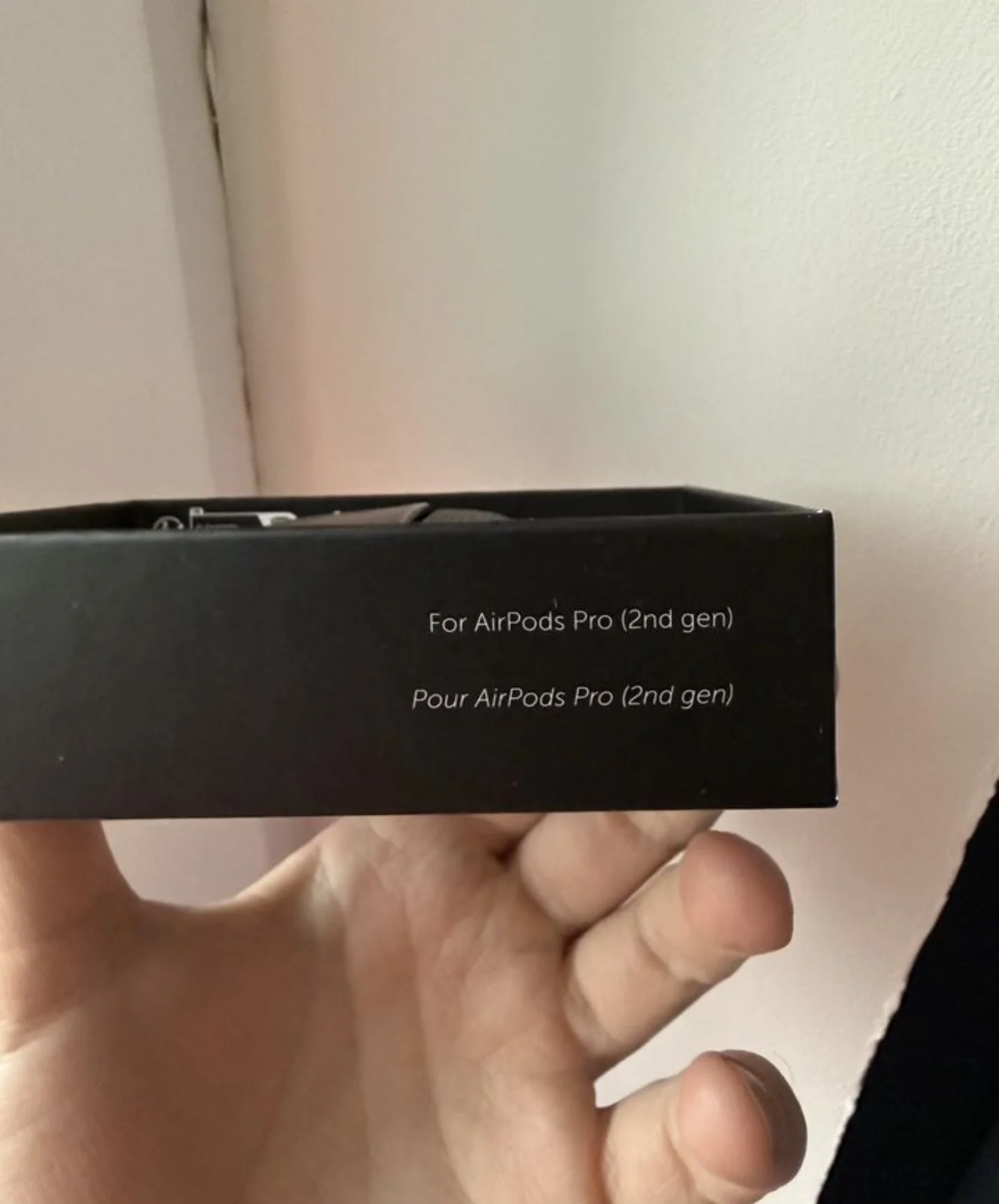 Чехол Native Union на Airpods pro 2 - миниатюра 4