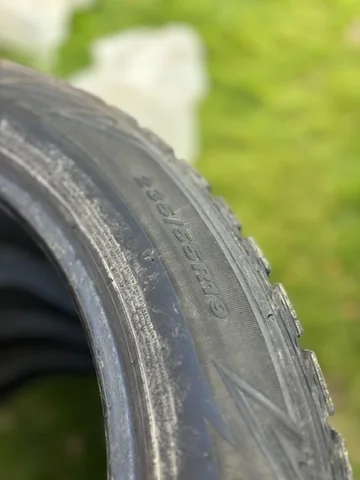 Зимние шины. Nexen Winguard Spike WS62 235/55 R19 - миниатюра 2