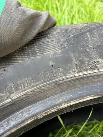 Зимние шины. Nexen Winguard Spike WS62 235/55 R19 - миниатюра 5