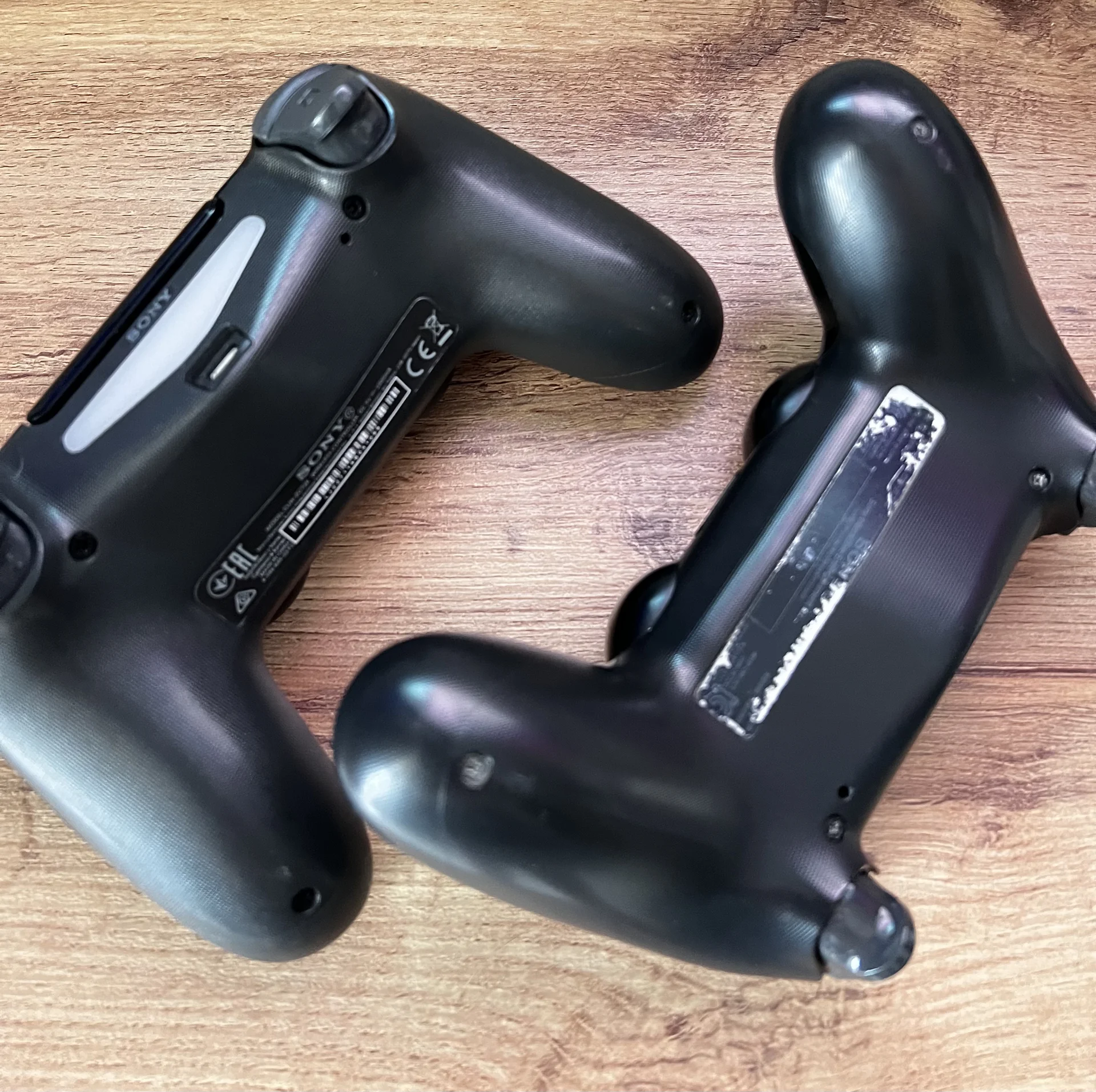 Джойстик Sony PS4 - миниатюра 4