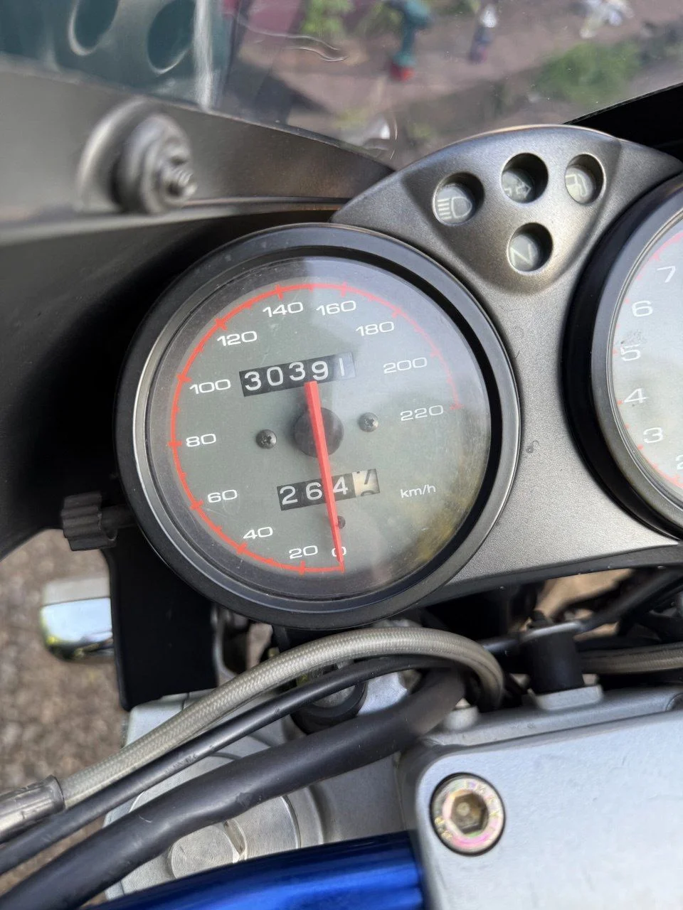 Ducati Monster M400 - миниатюра 5