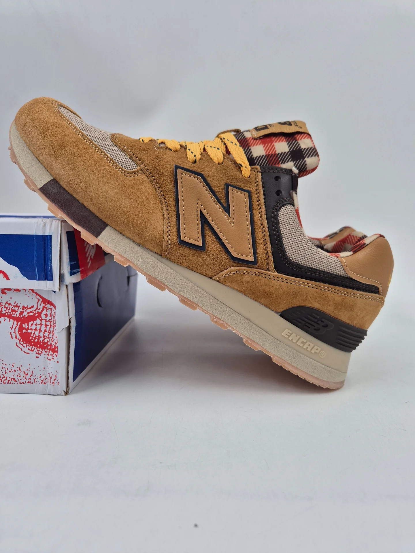 Кроссовки New Balance 574 orange размеры 41-46 - миниатюра 2