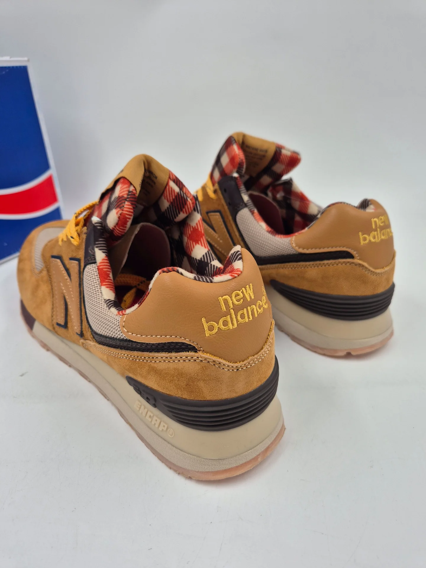 Кроссовки New Balance 574 orange размеры 41-46 - миниатюра 9
