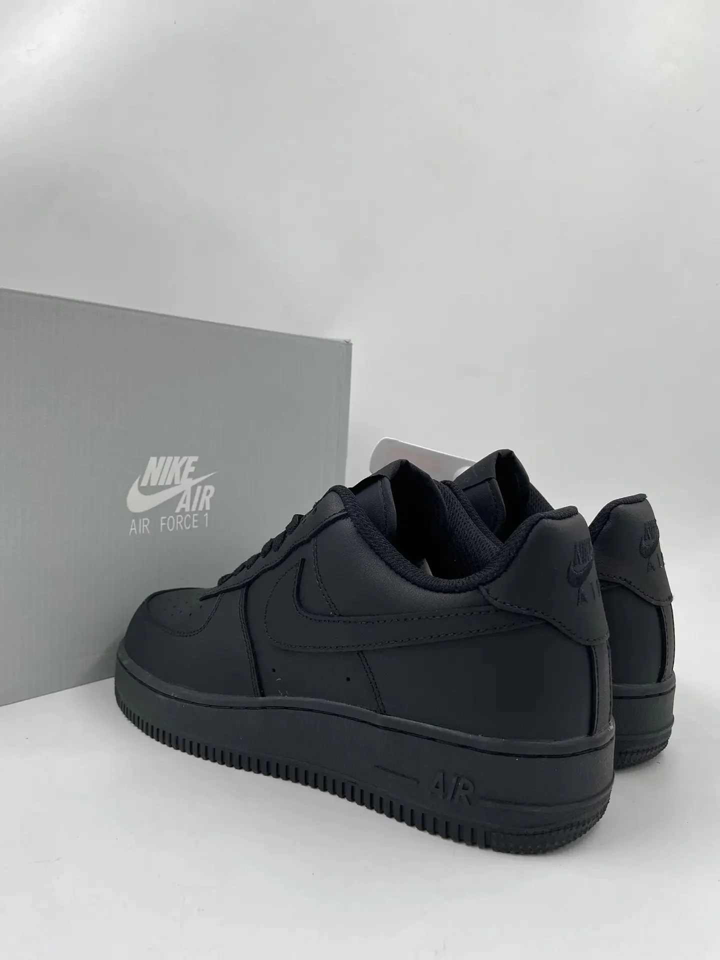Кроссовки Nike Air Force размеры 41-49 - миниатюра 4