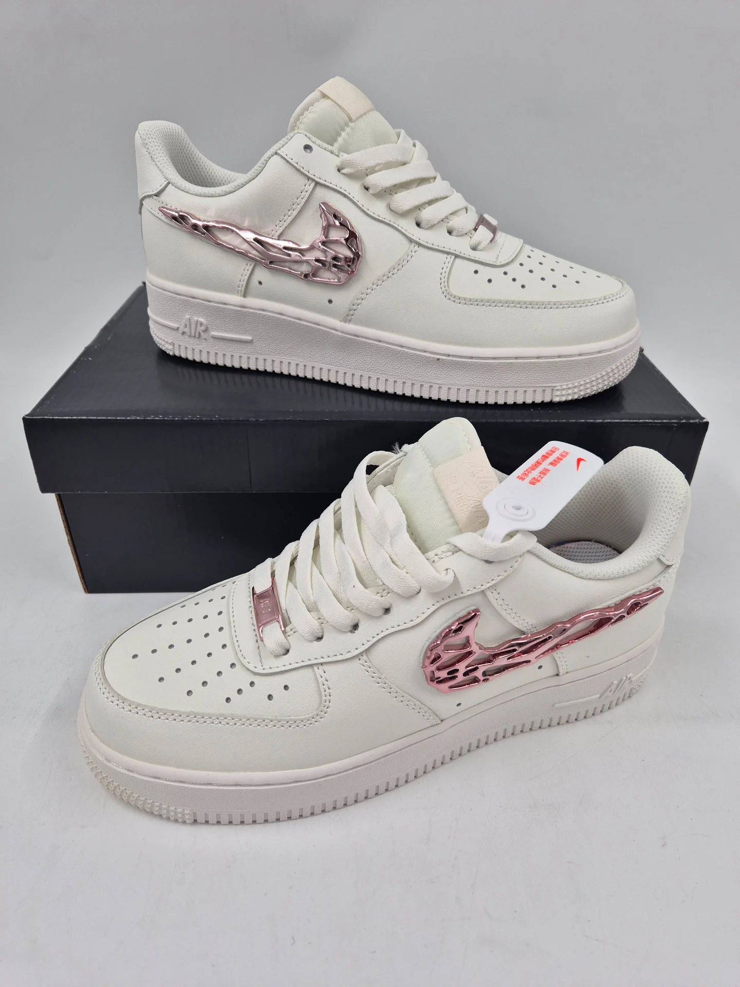 Кроссовки Nike Air Force 1 размеры 36-41 EUR - изображение 1