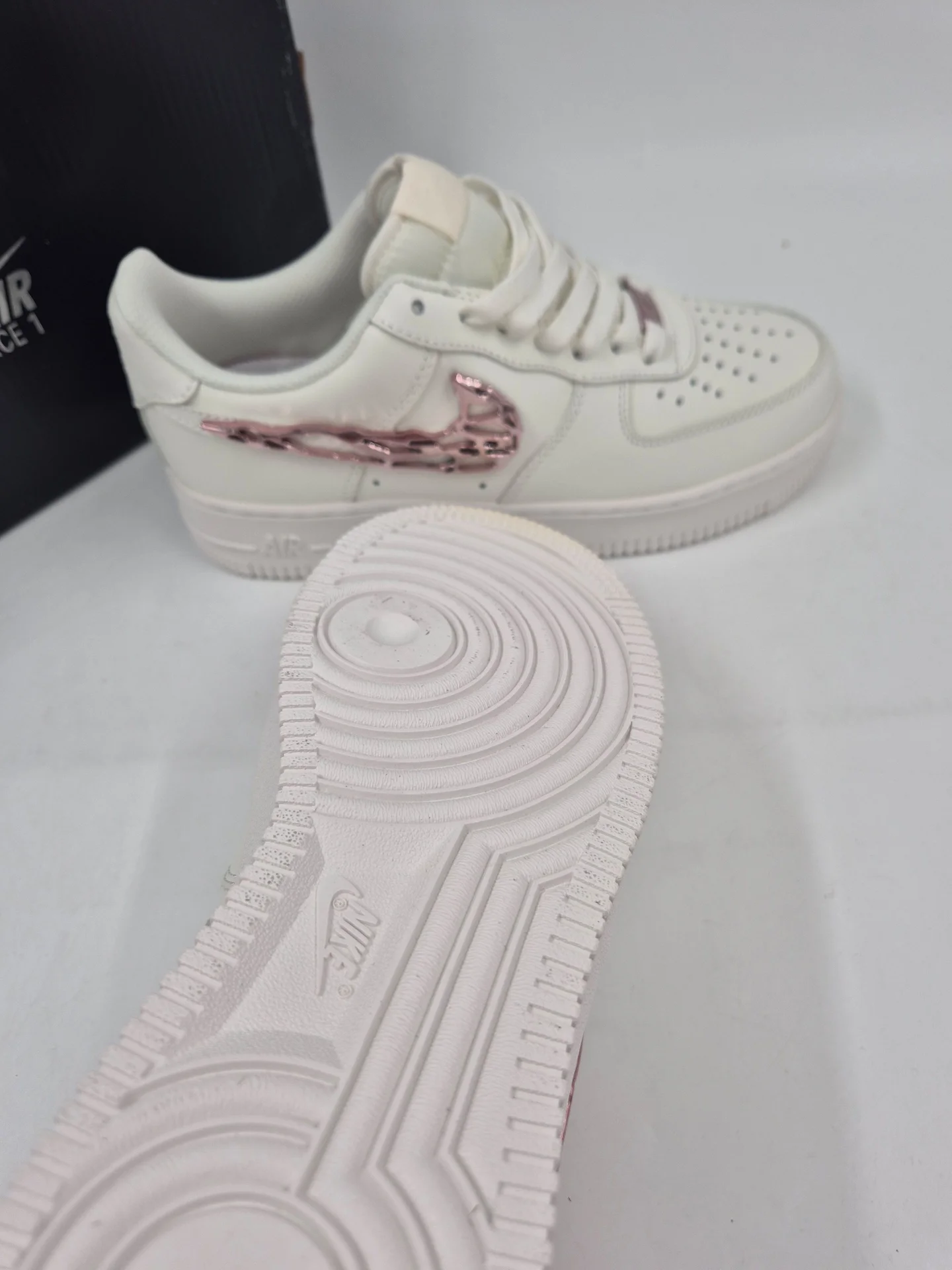 Кроссовки Nike Air Force 1 размеры 36-41 EUR - миниатюра 10